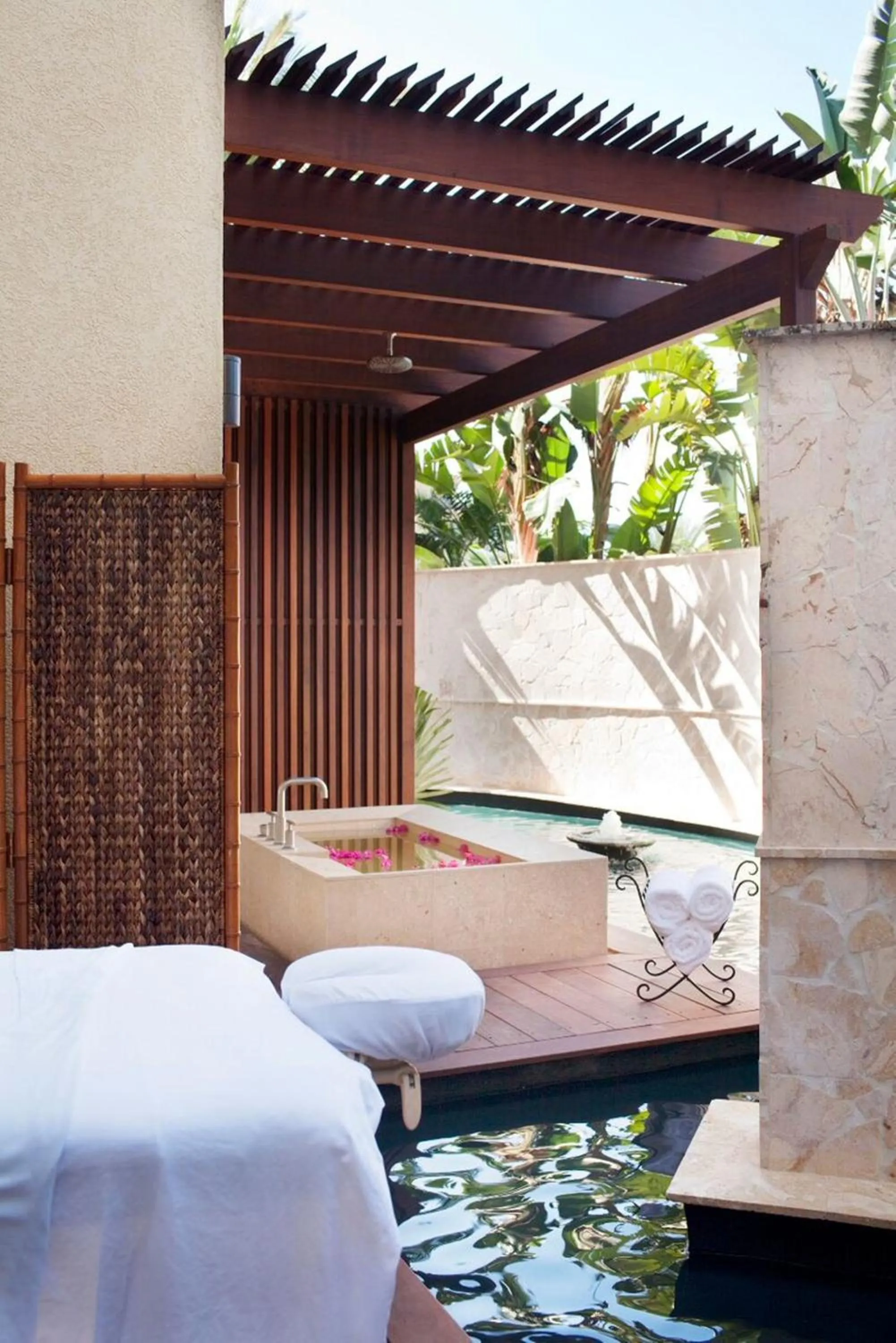 Day, Bed in Grace Bay Club