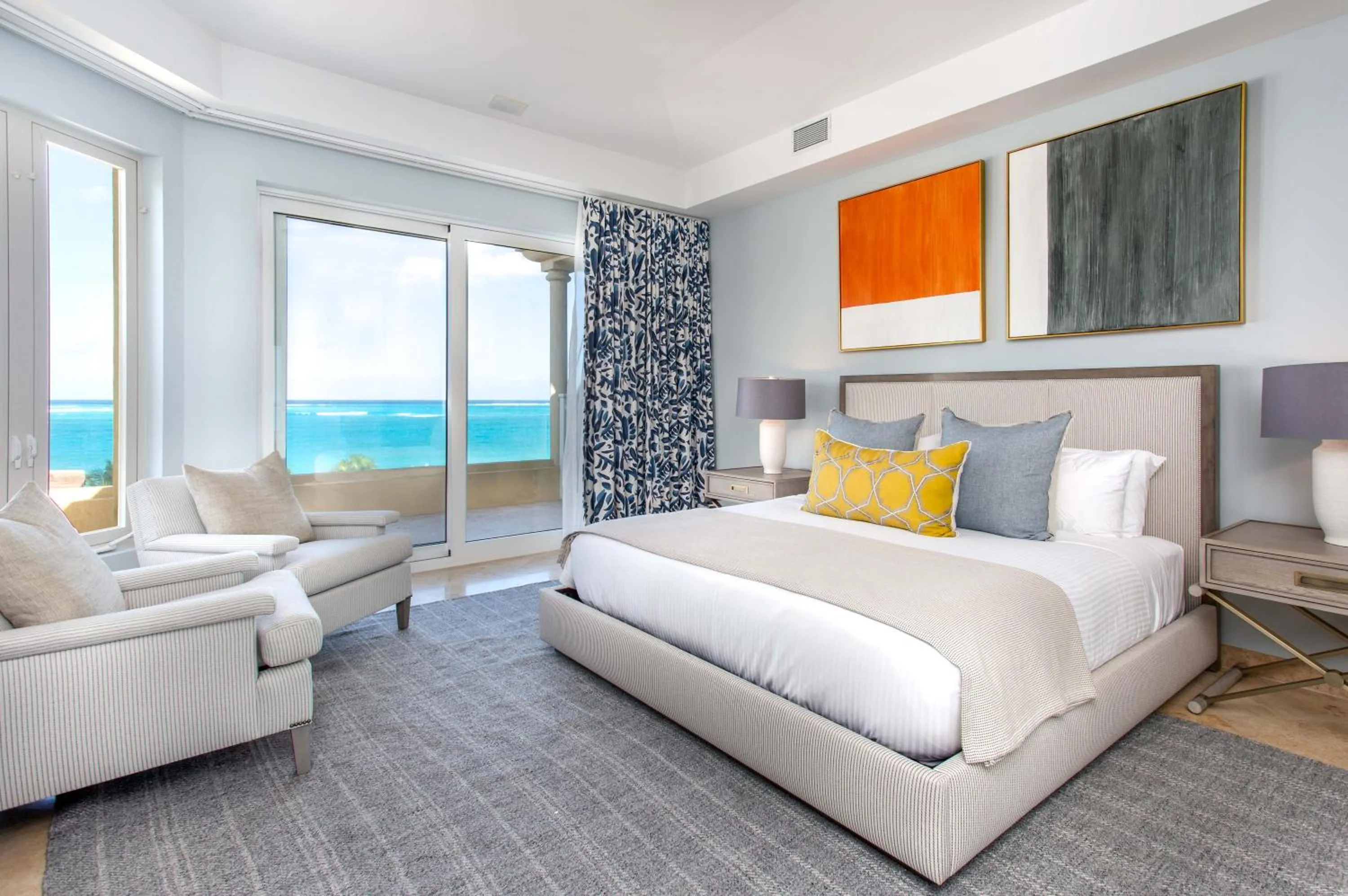 Bedroom, Bed in Grace Bay Club