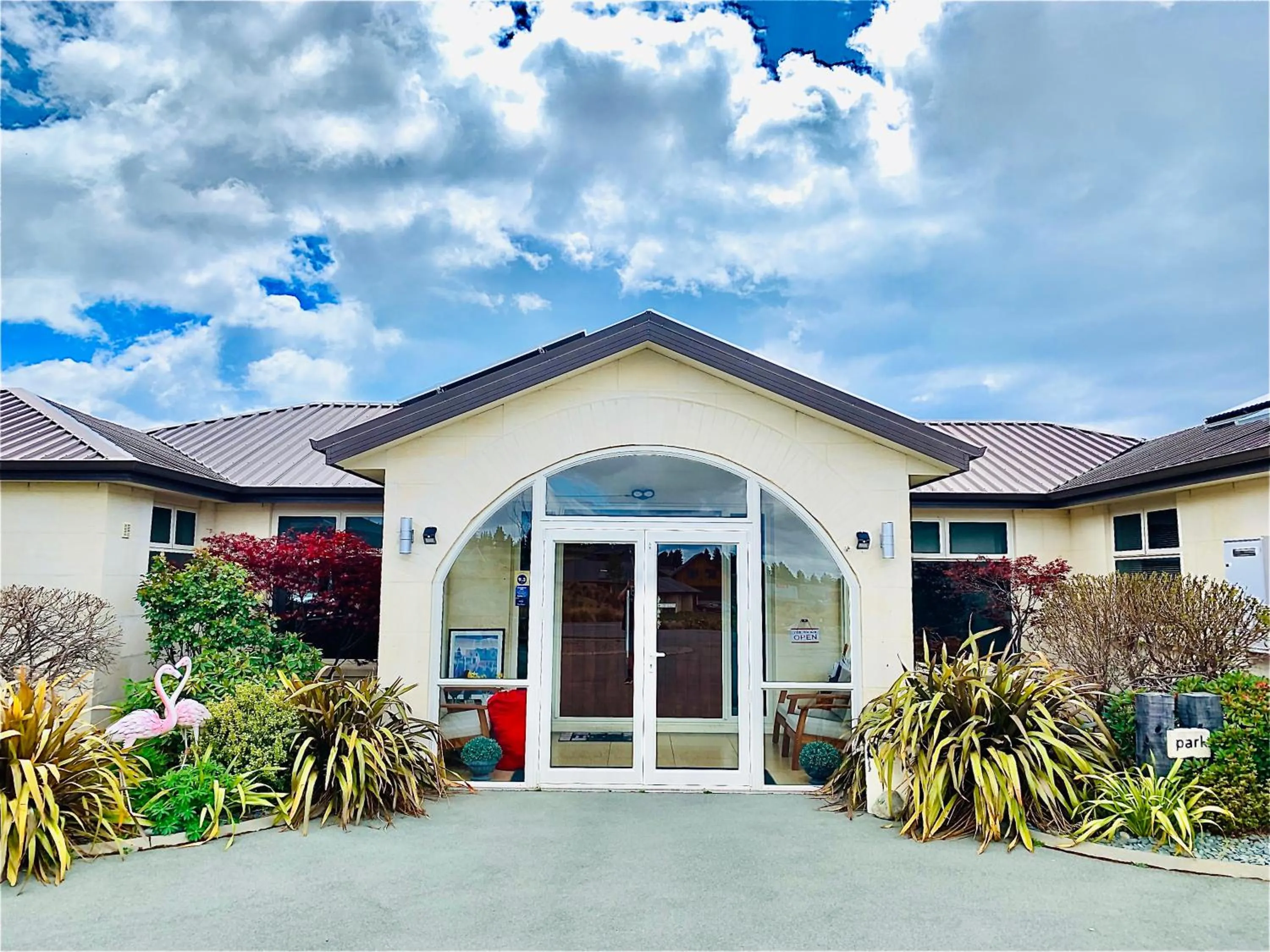 Facade/entrance in Tekapo Heights