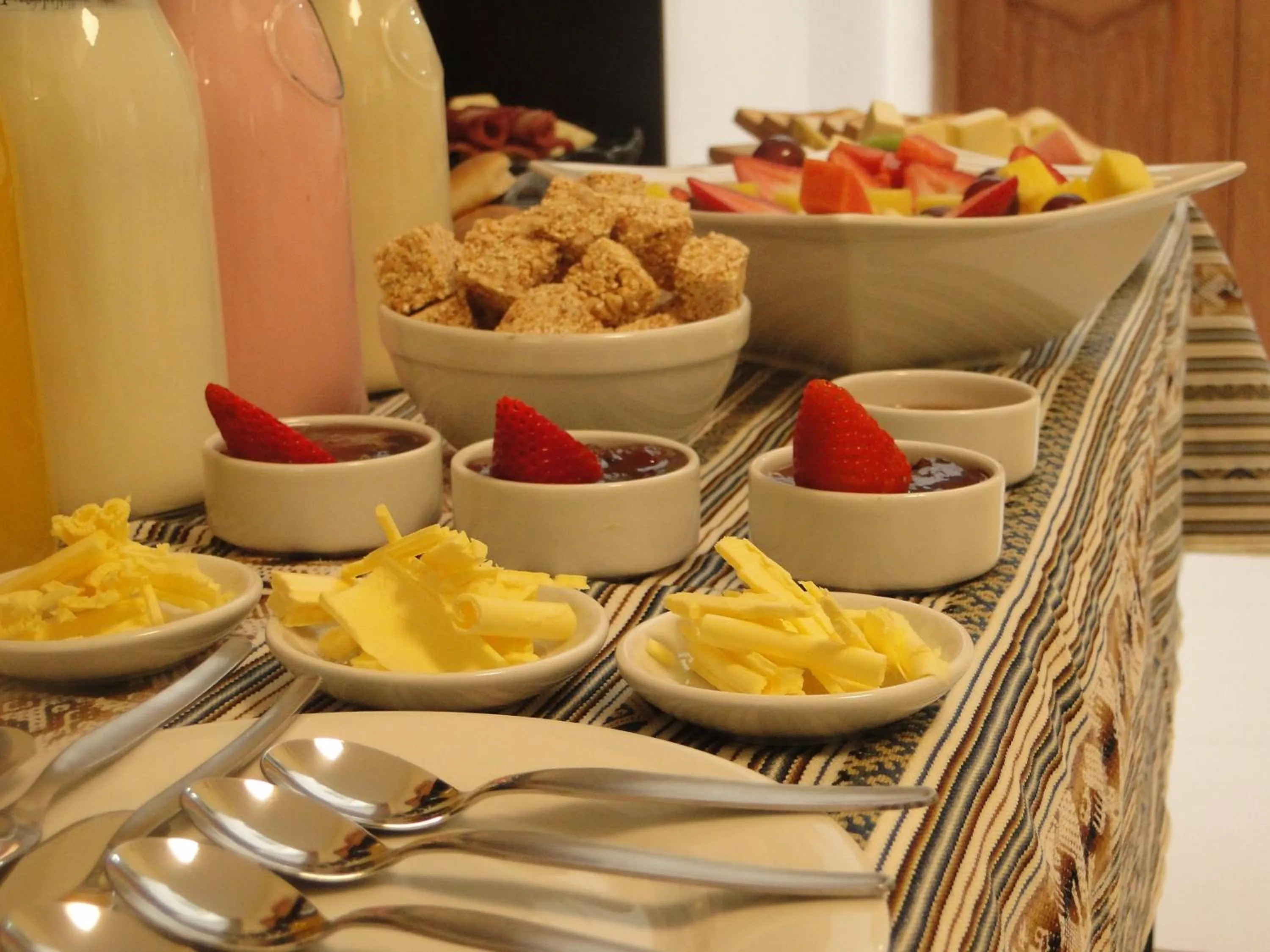 Buffet breakfast in Hotel Las Quenas