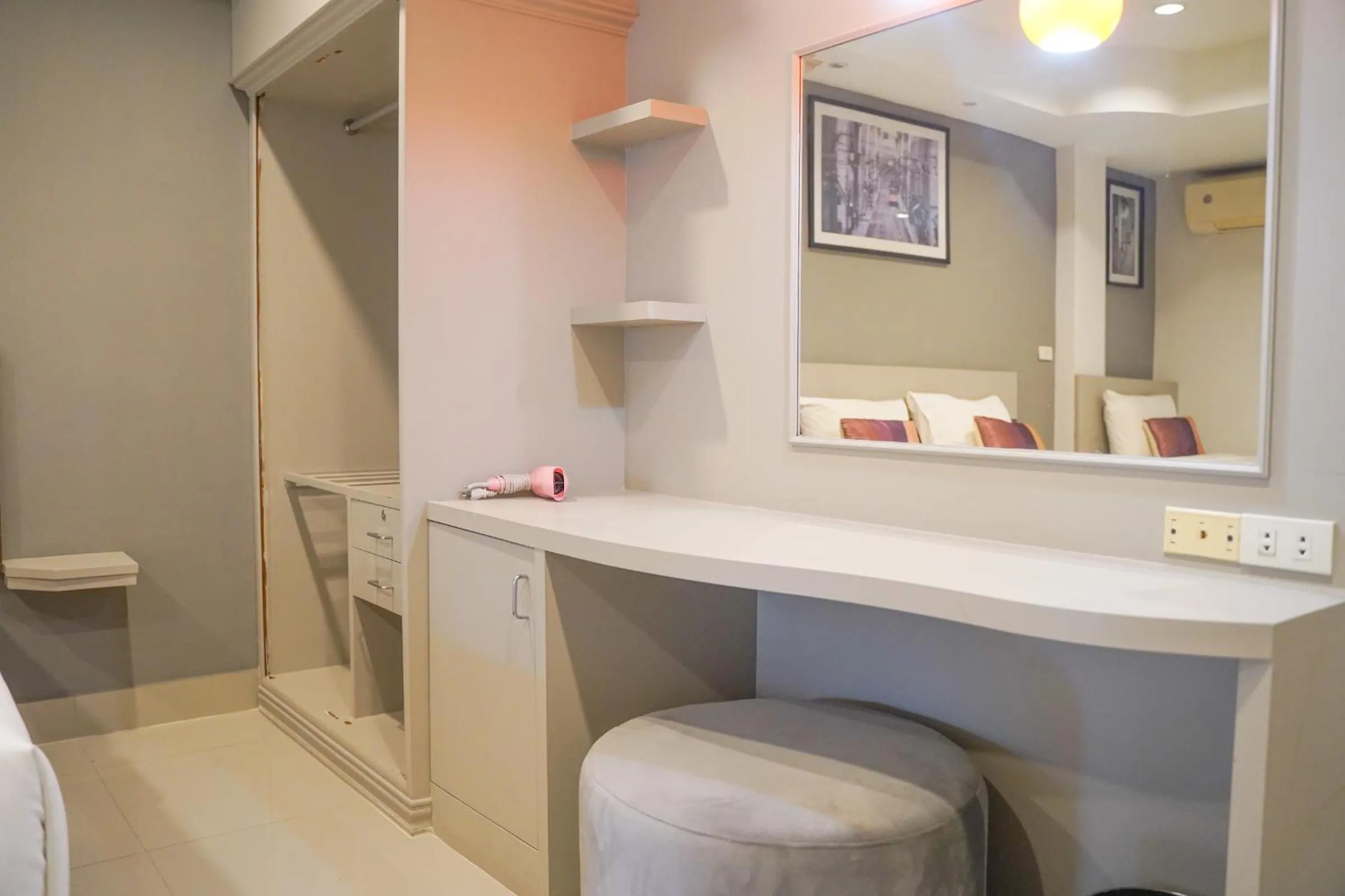 V Style Pattaya North Beach