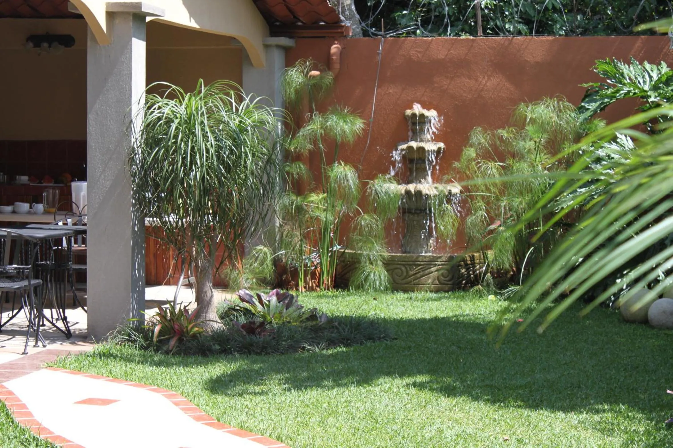 Patio in Hotel Santa Maria Inn