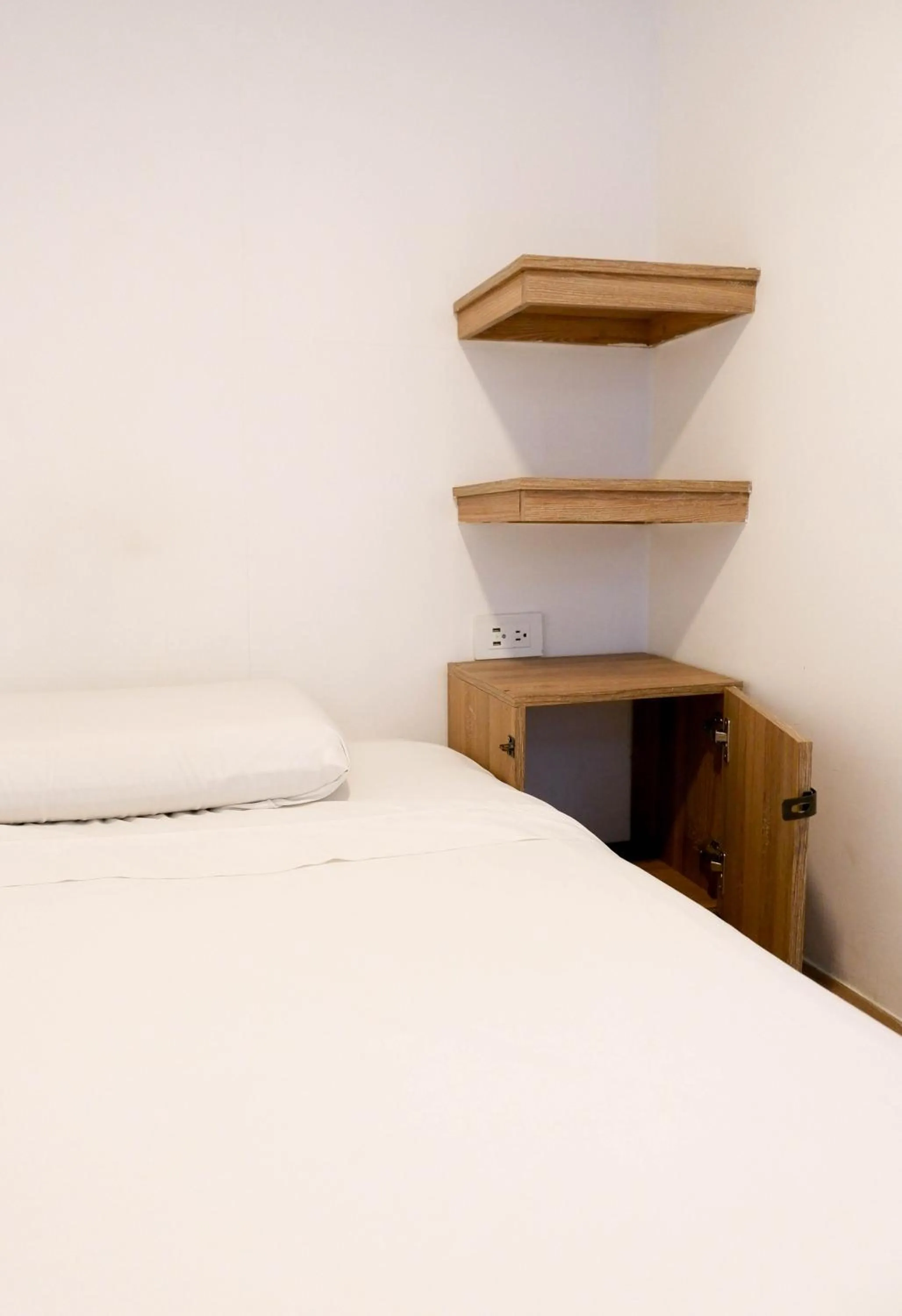 safe, Bed in Santuario Getsemani Hostel