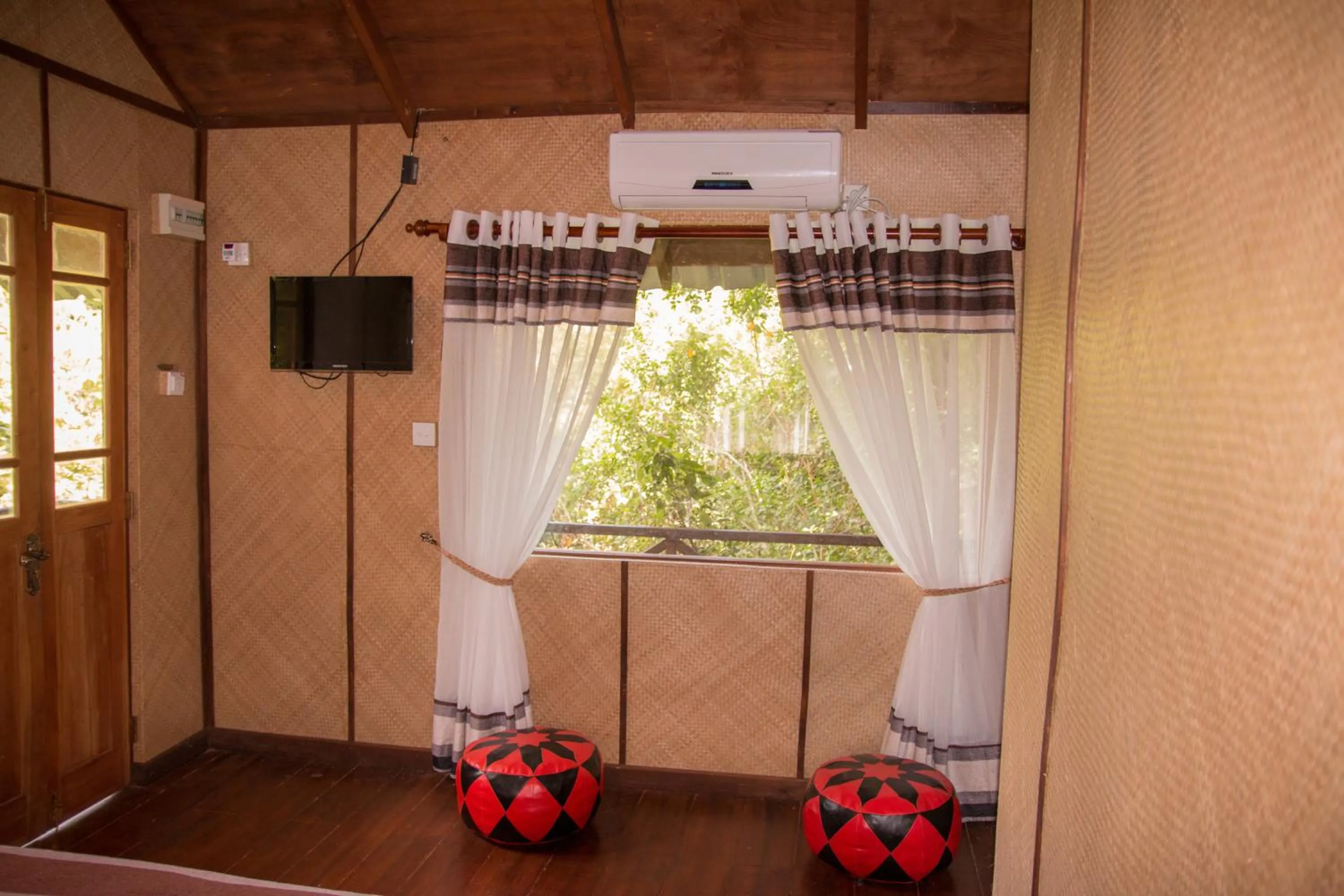 Living room in The Thick Forest