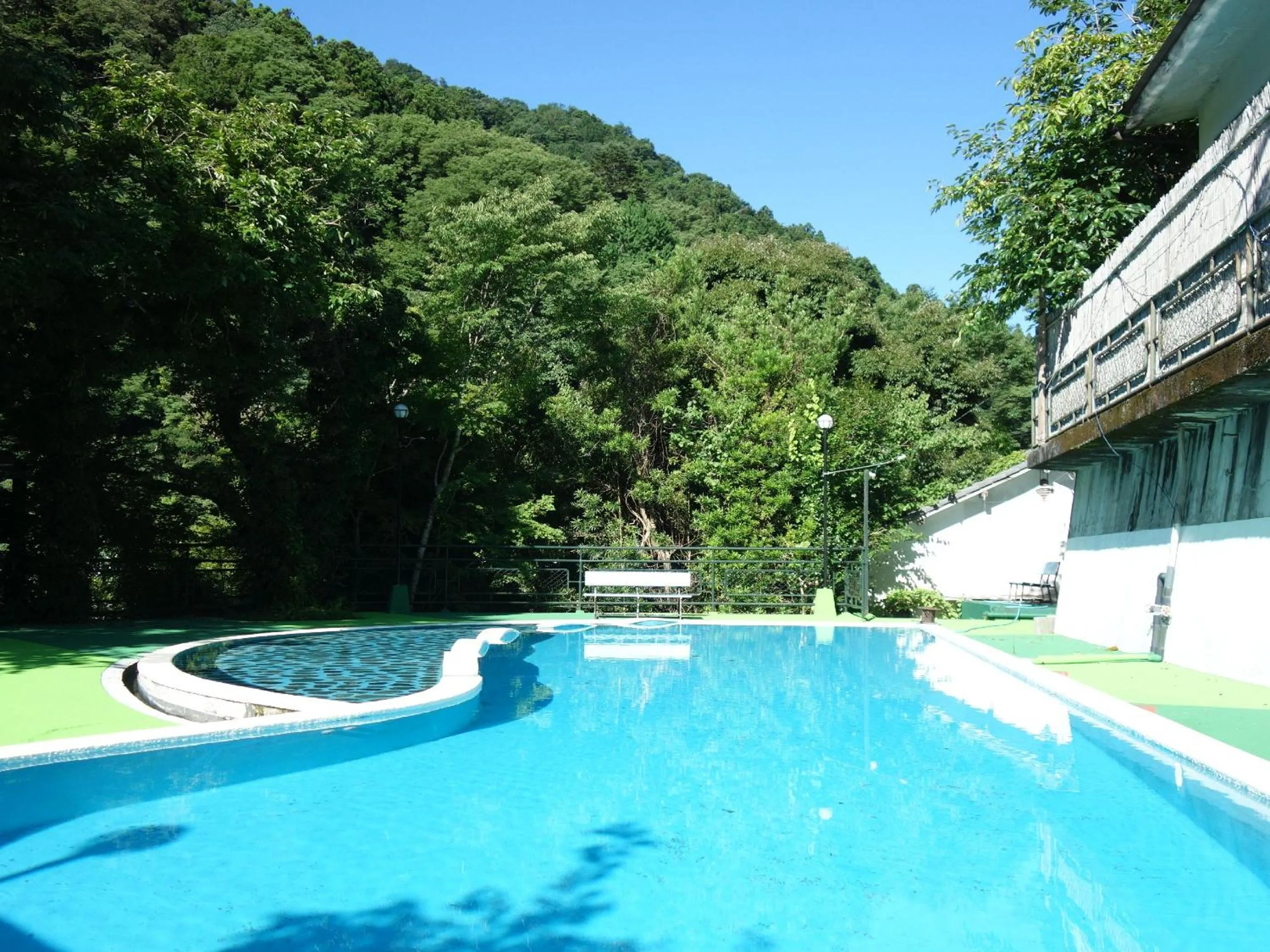 Pool view in Sakaya Ryokan Yoshina Onsen