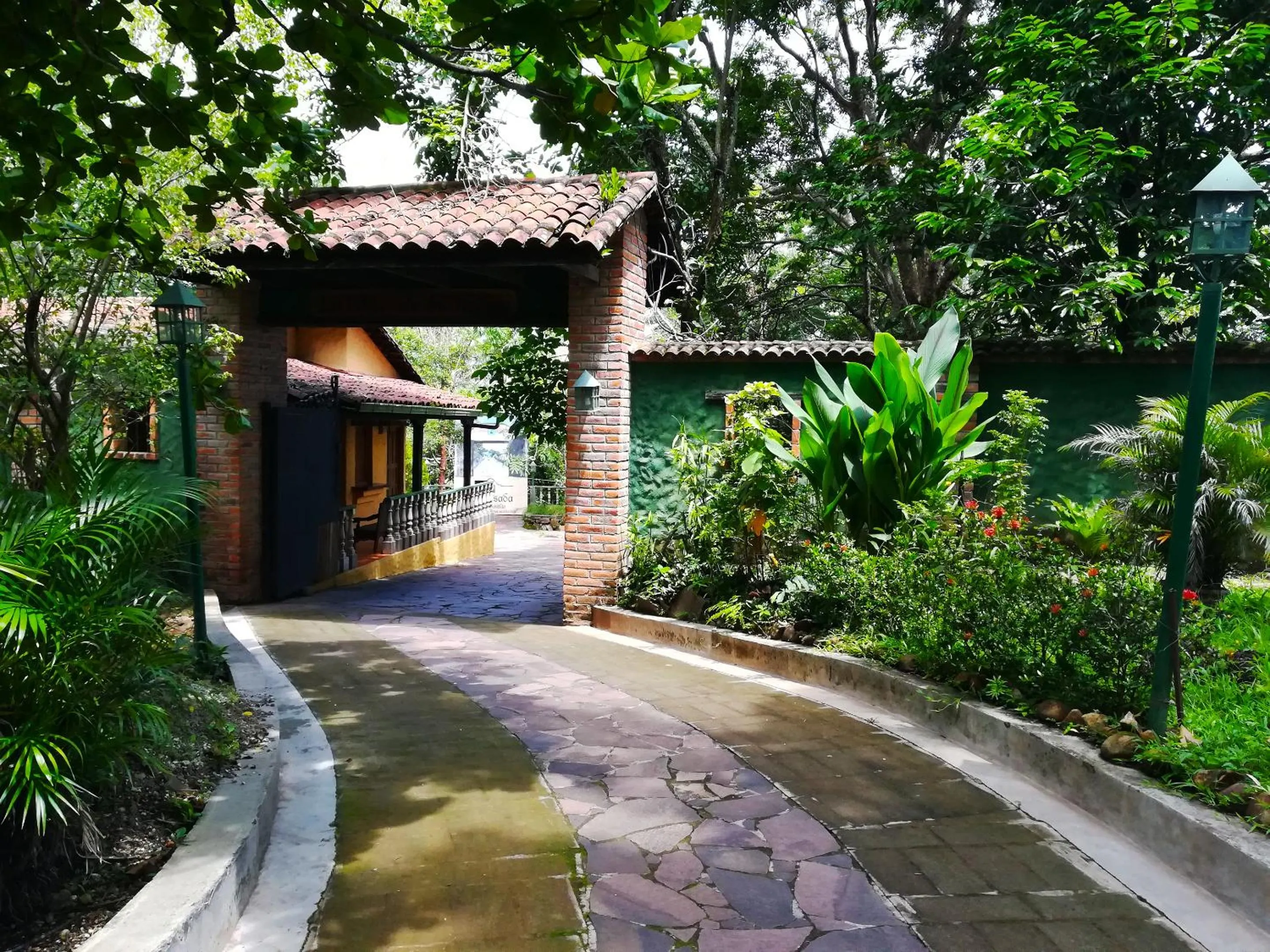 Property building in La Posada de Suchitlan