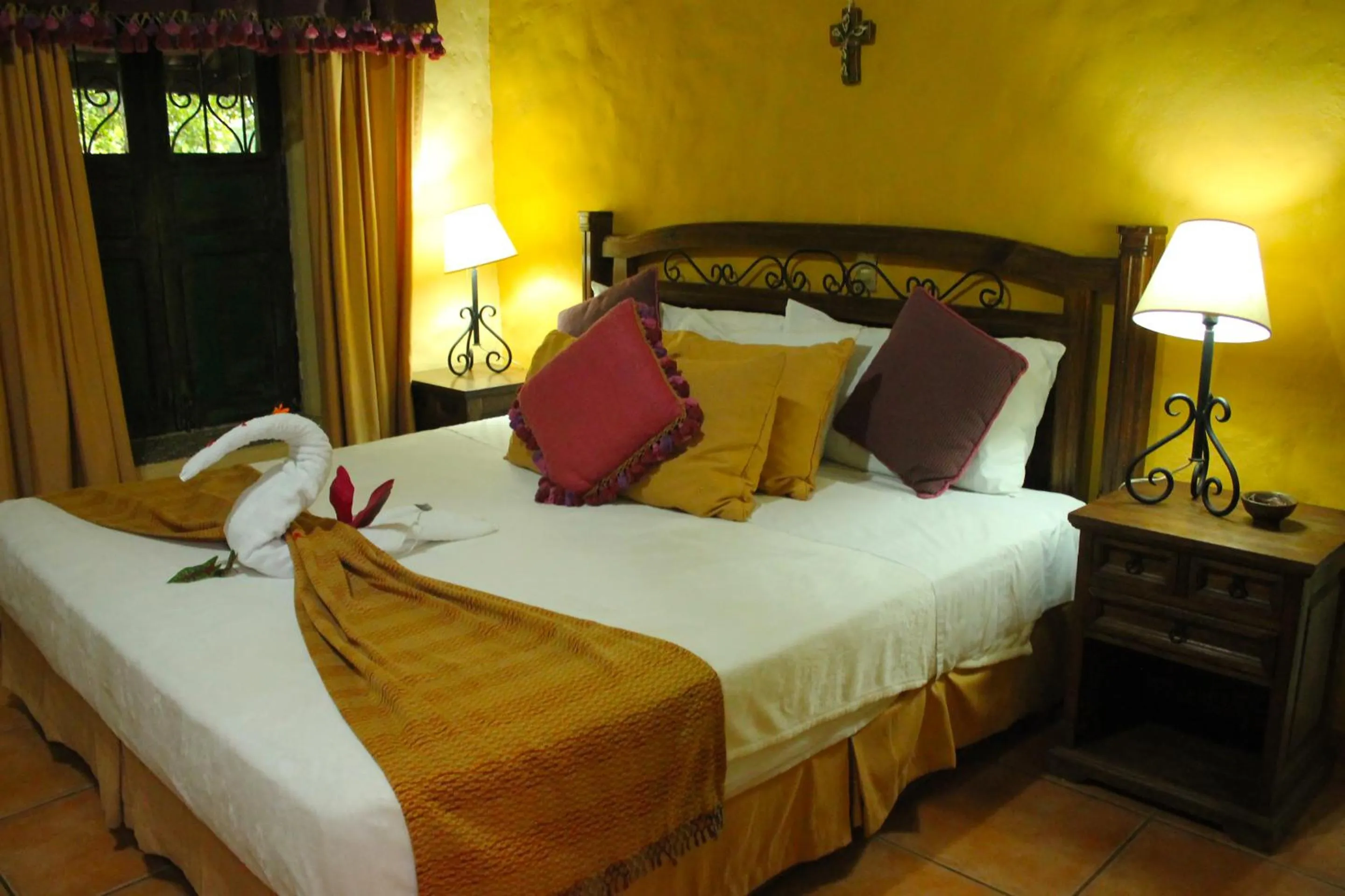 Bed in La Posada de Suchitlan