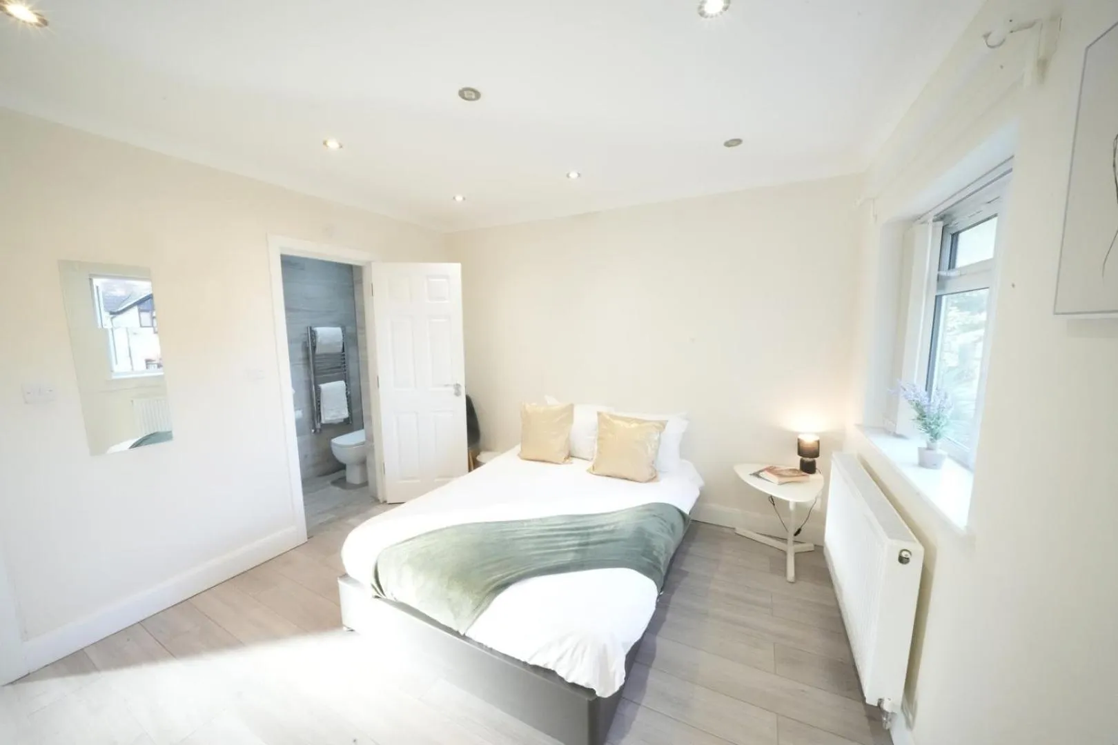 Bed in The Close Airport