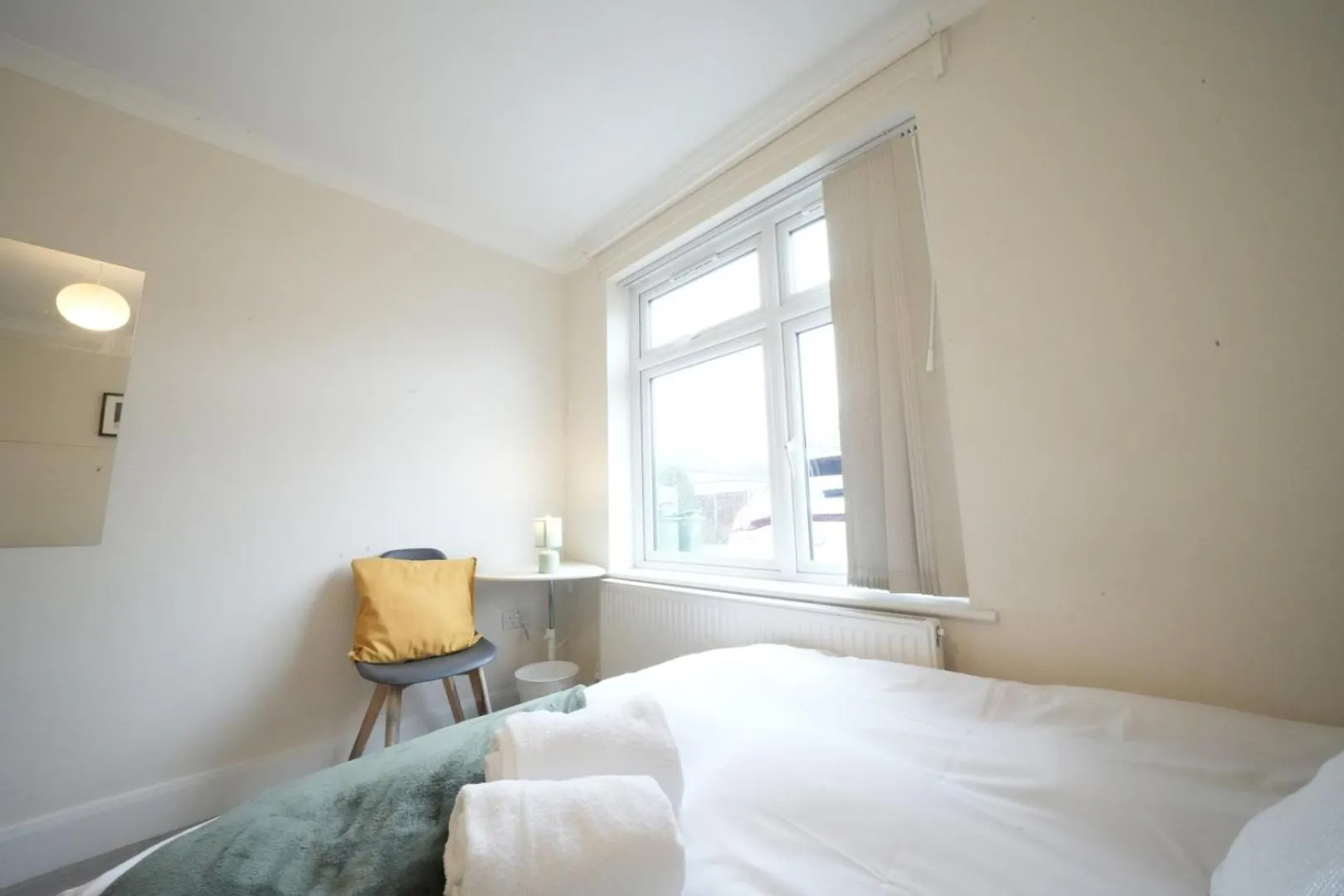 Bed in The Close Airport