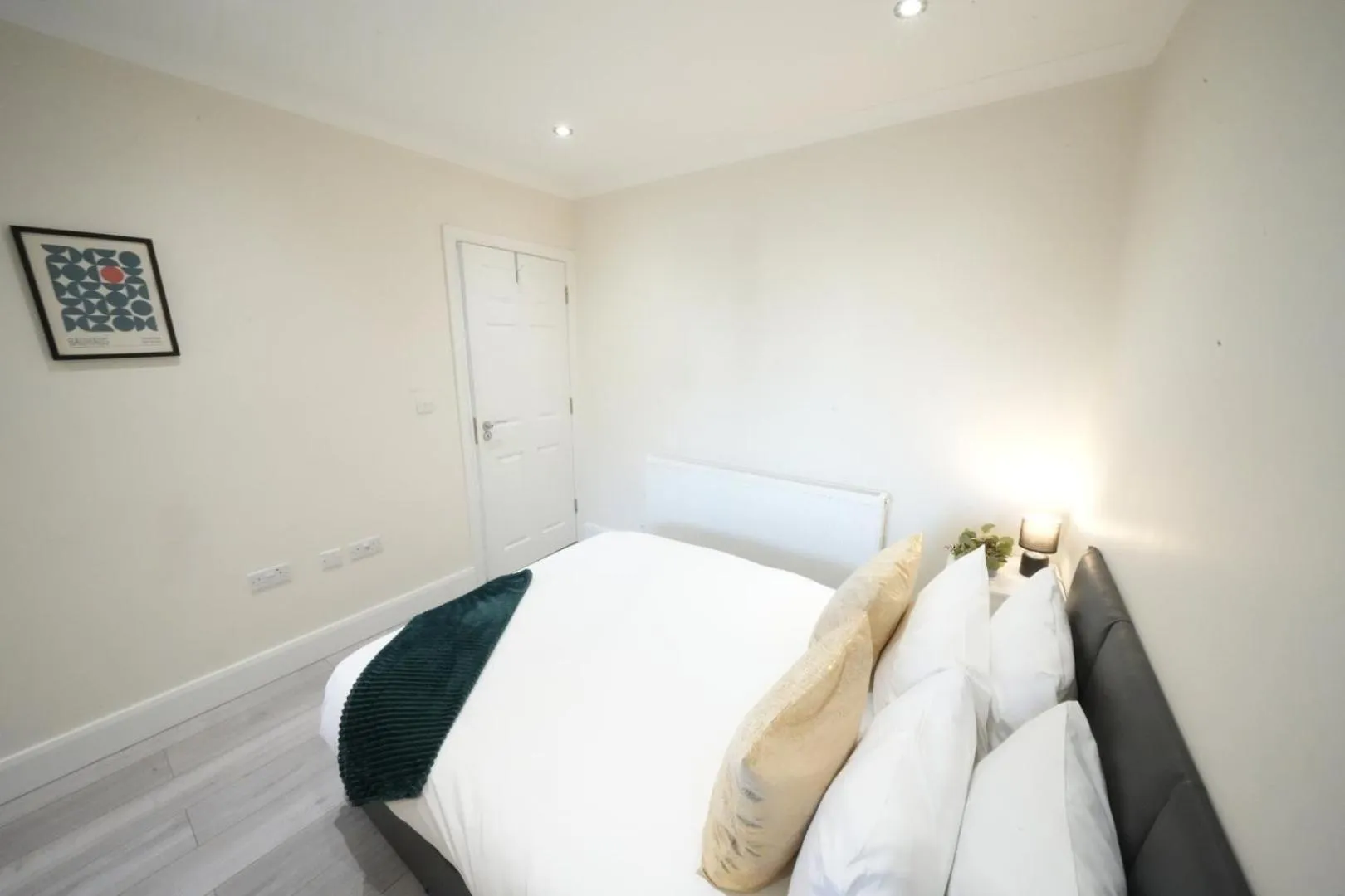 Bed in The Close Airport