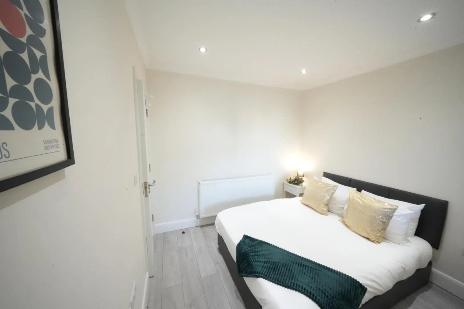 Bed in The Close Airport