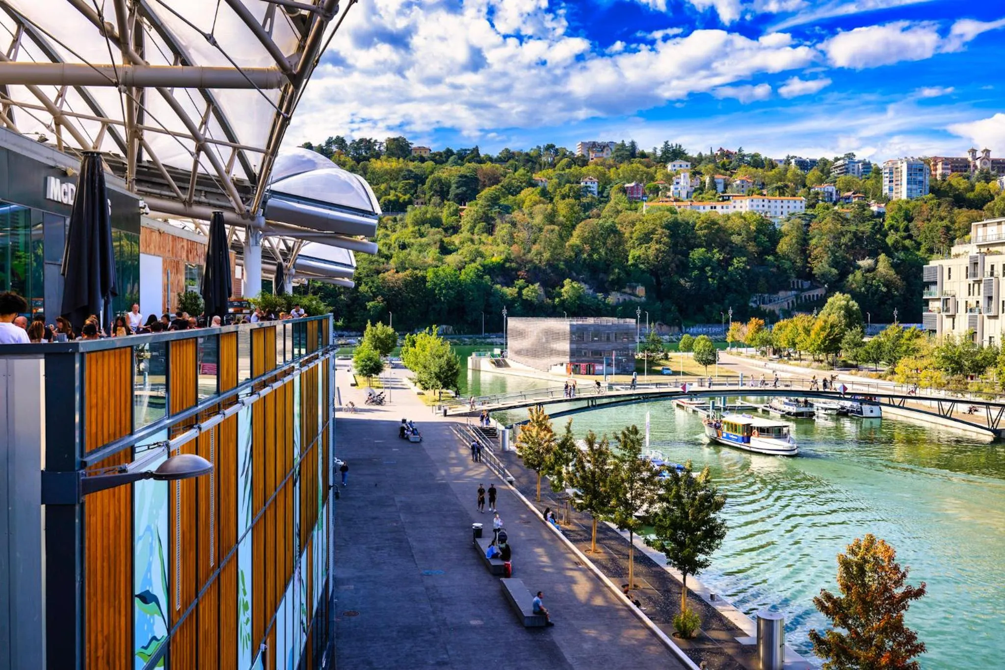 Restaurant/places to eat in Novotel Lyon Centre-Confluence Bord de Saone