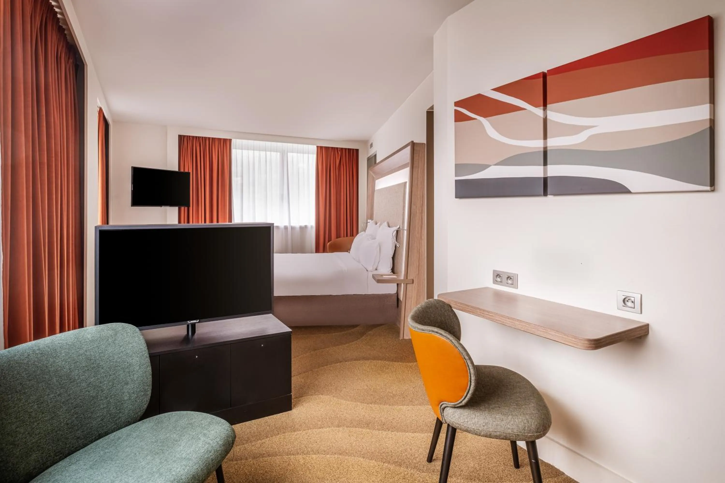 Photo of the whole room in Novotel Lyon Centre-Confluence Bord de Saone