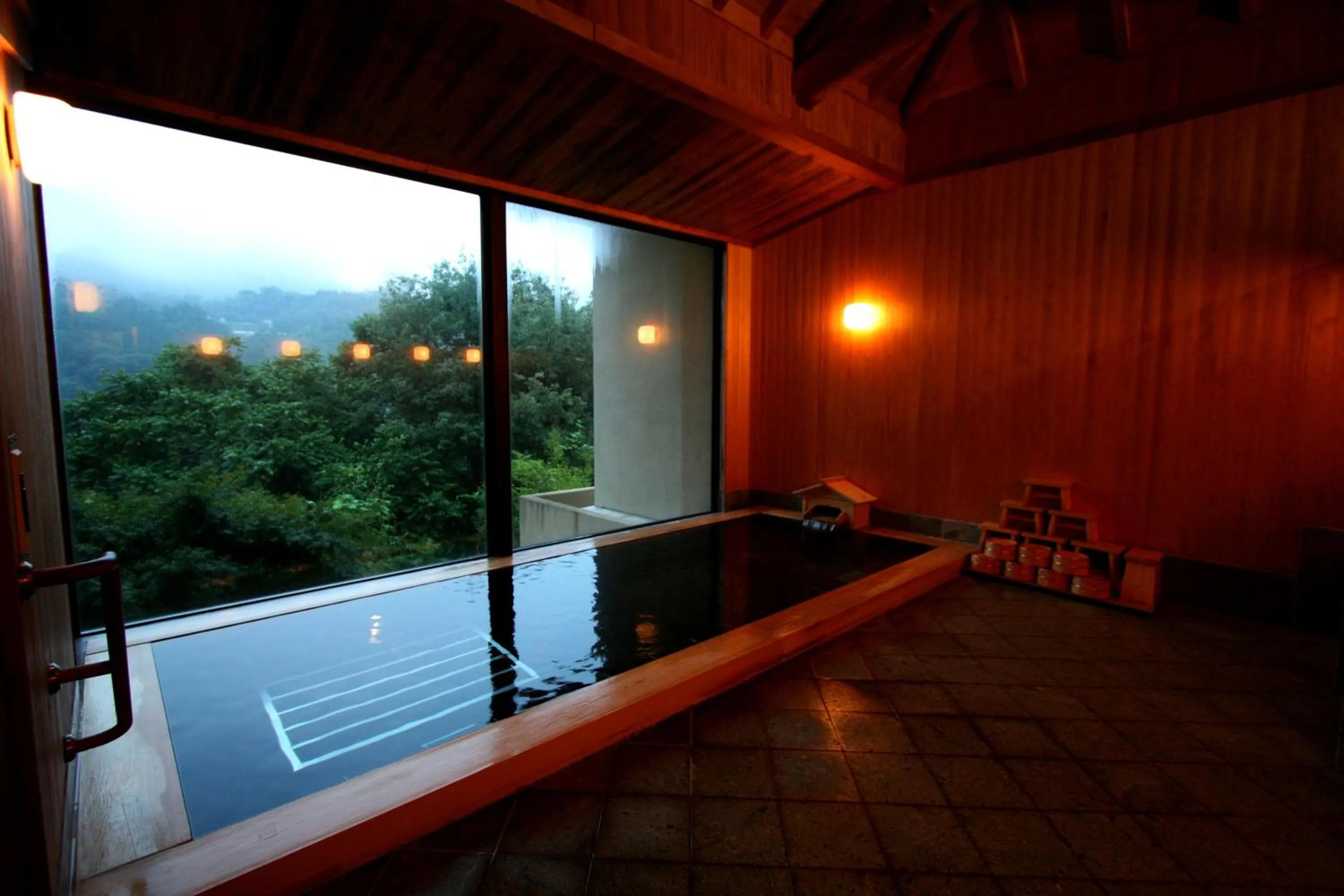 Hot Spring Bath in Senkyo
