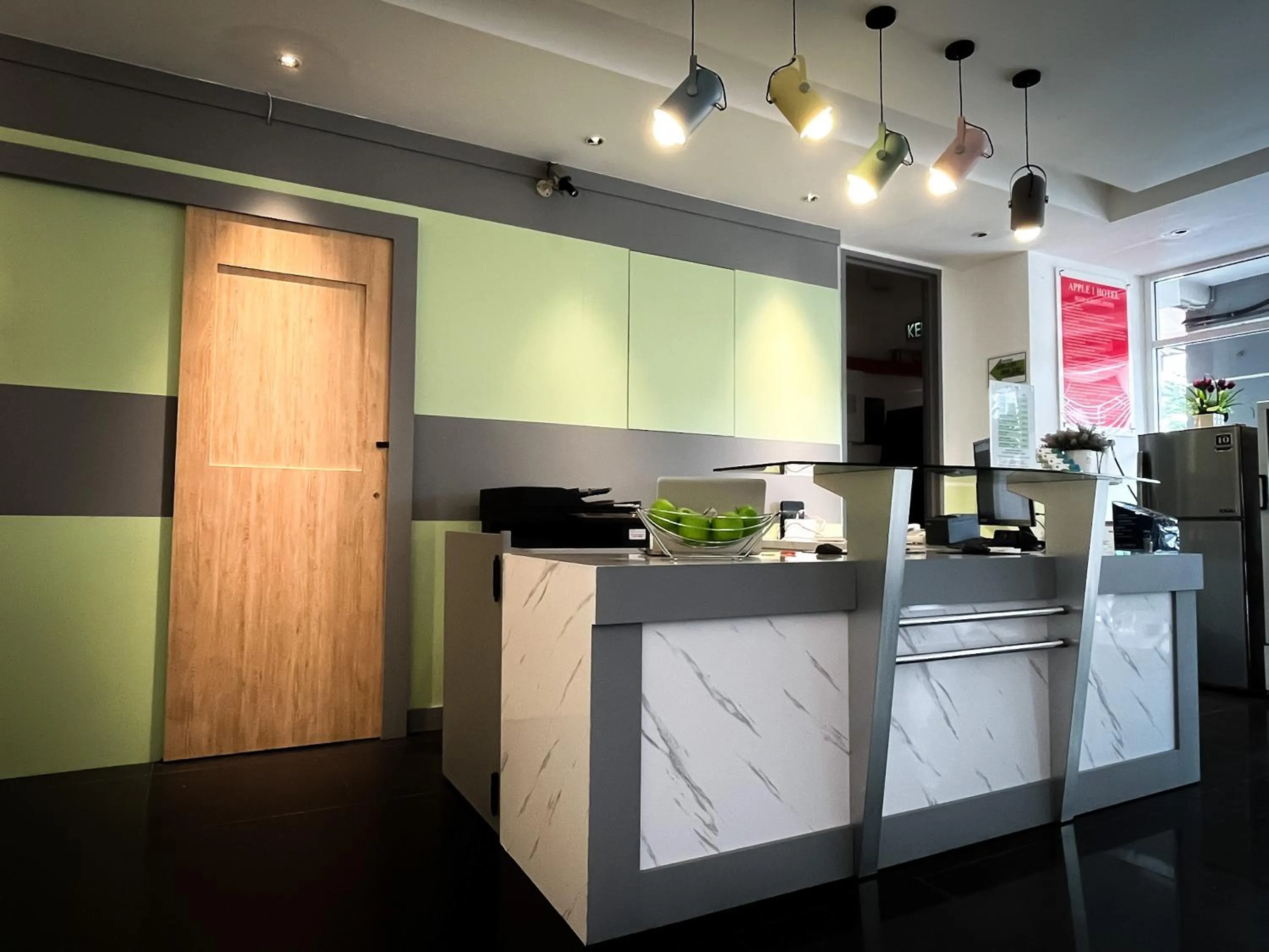 Lobby or reception in Apple 1 Hotel Queensbay