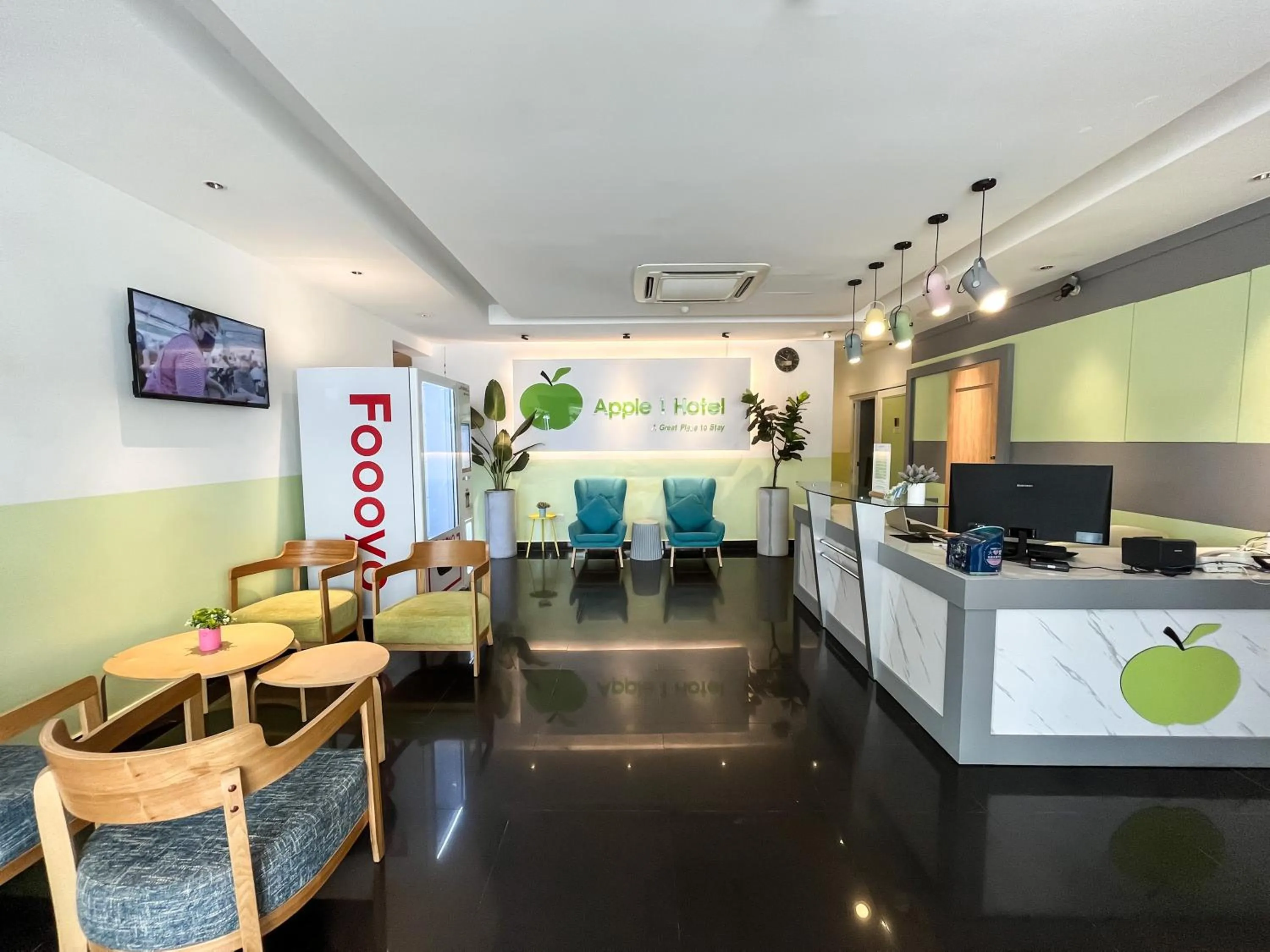 Lobby or reception in Apple 1 Hotel Queensbay