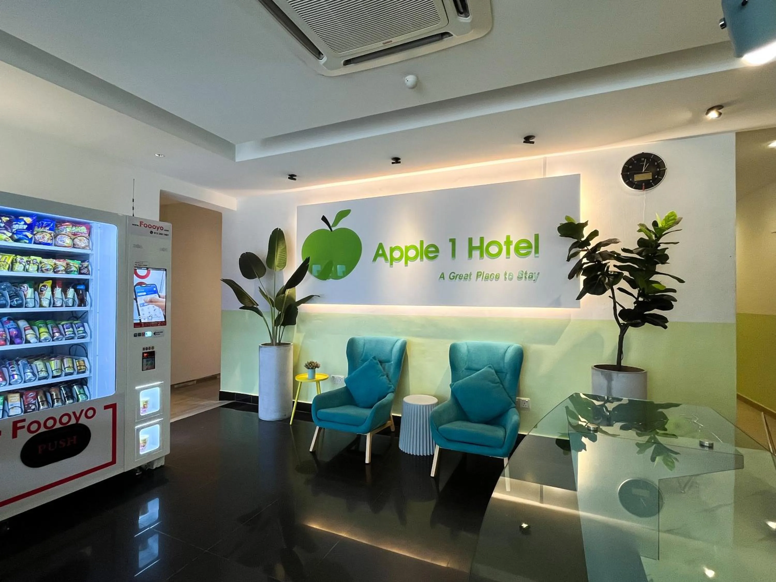 Lobby or reception in Apple 1 Hotel Queensbay