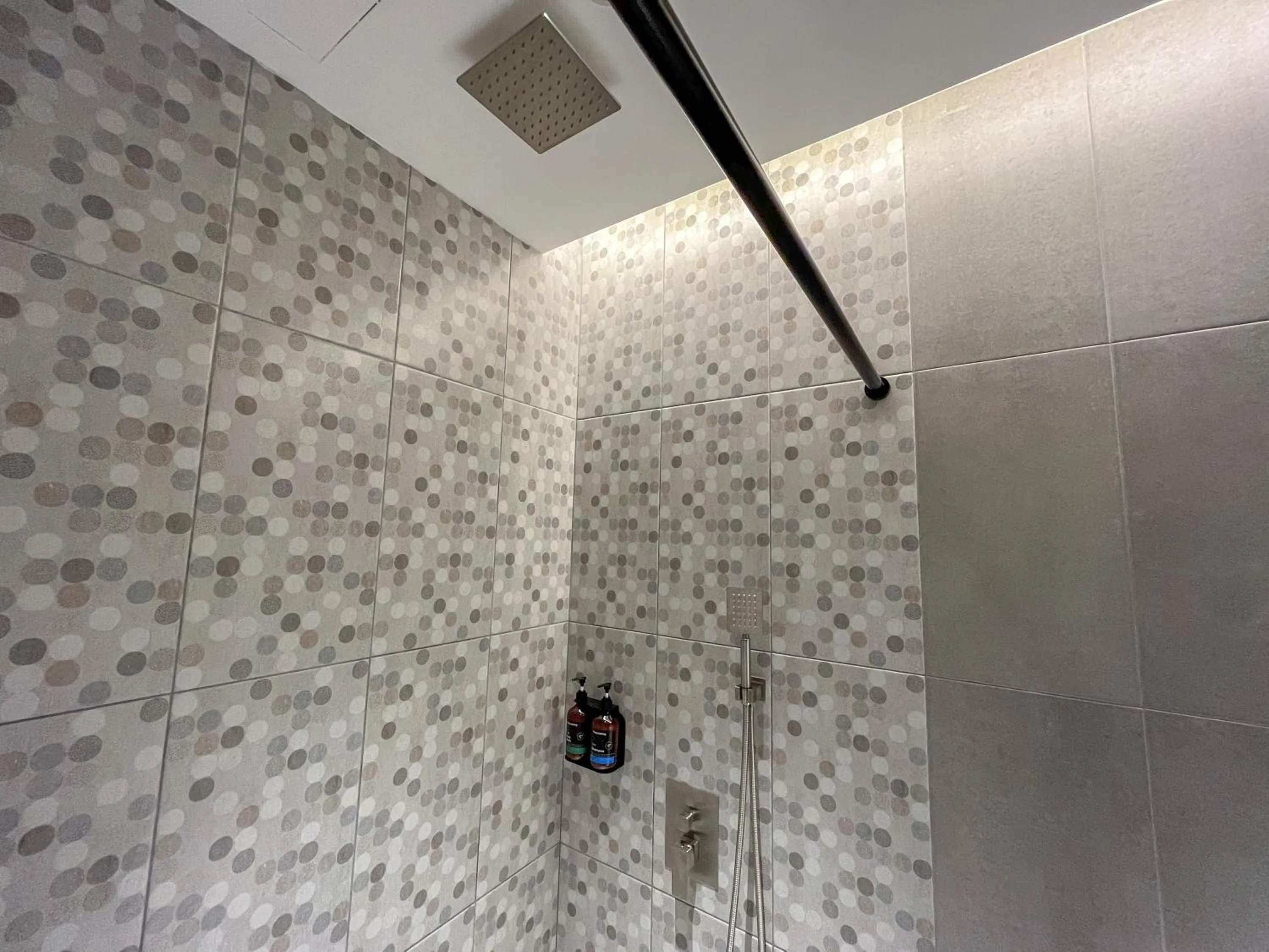 Bathroom in Apple 1 Hotel Queensbay