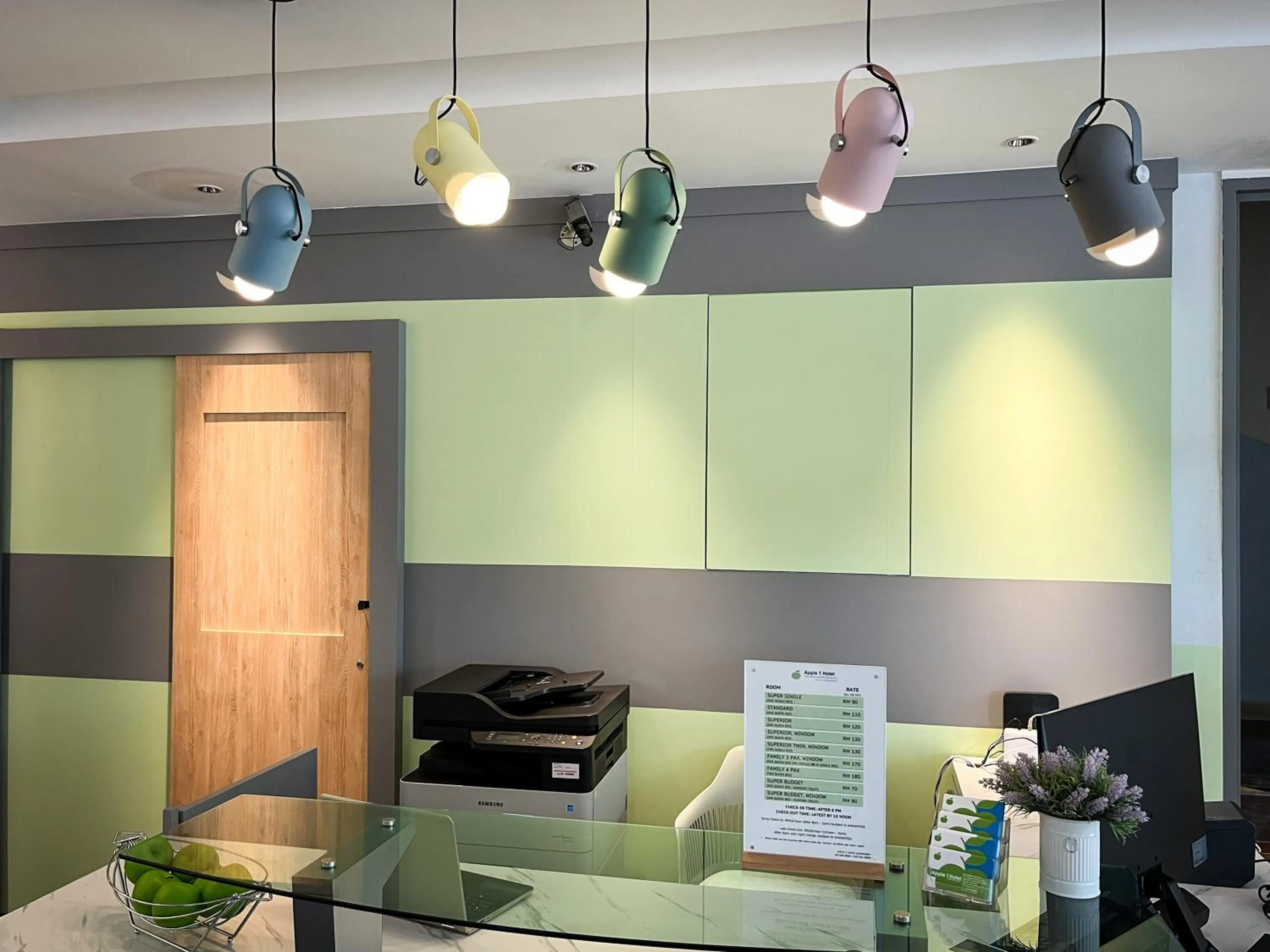 Lobby or reception in Apple 1 Hotel Queensbay