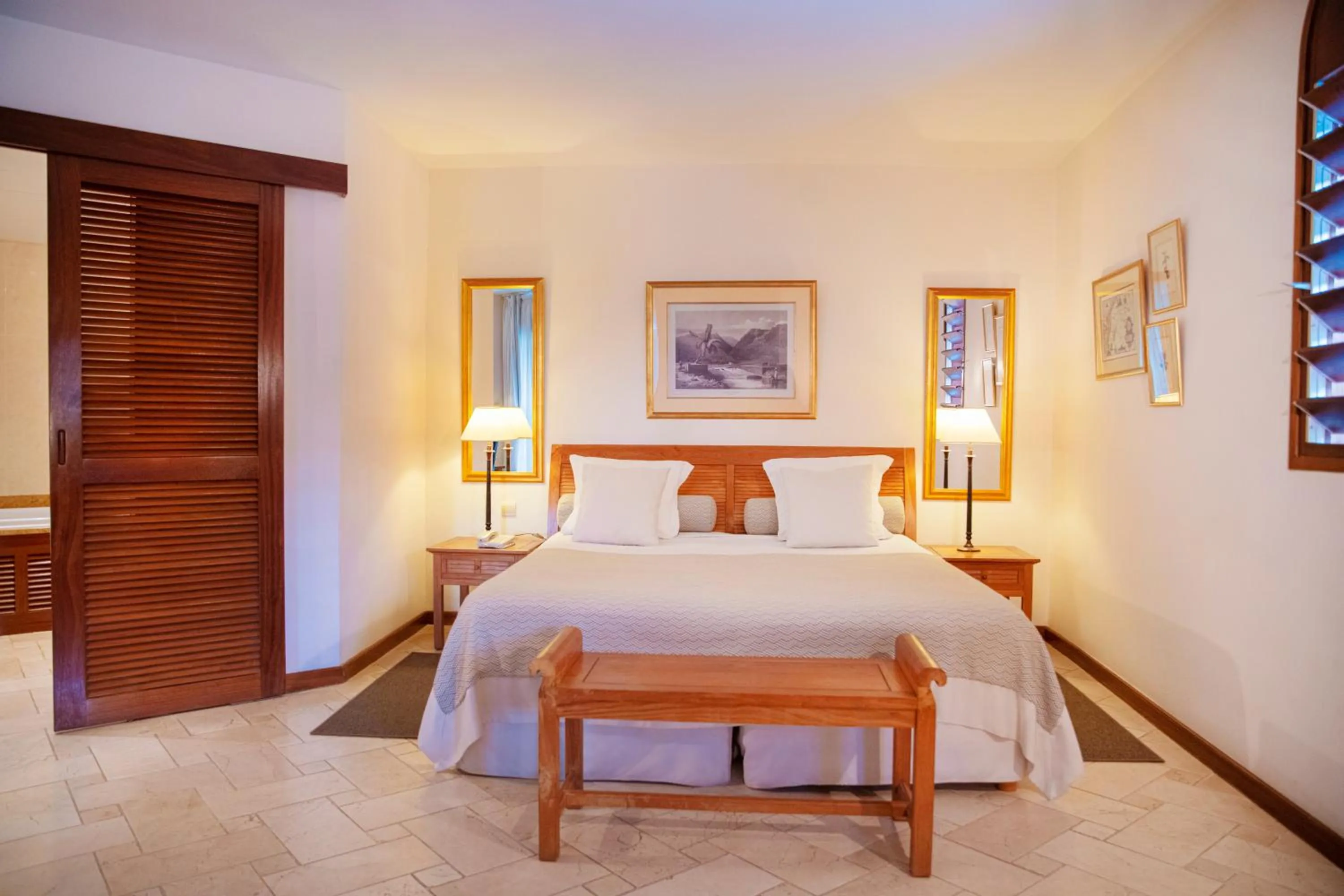 Bedroom, Bed in Le Saint Alexis **** Hotel & Spa