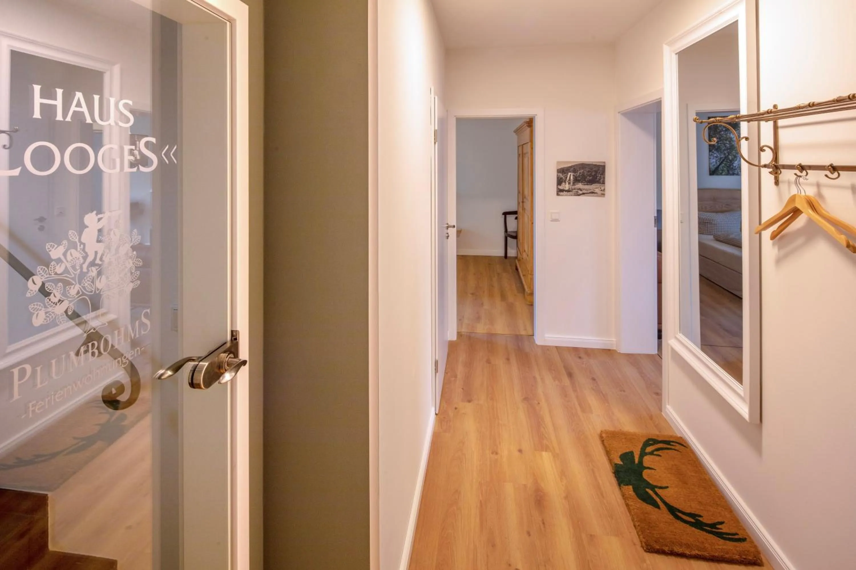 Text overlay in Plumbohms ECHT-HARZ-HOTEL