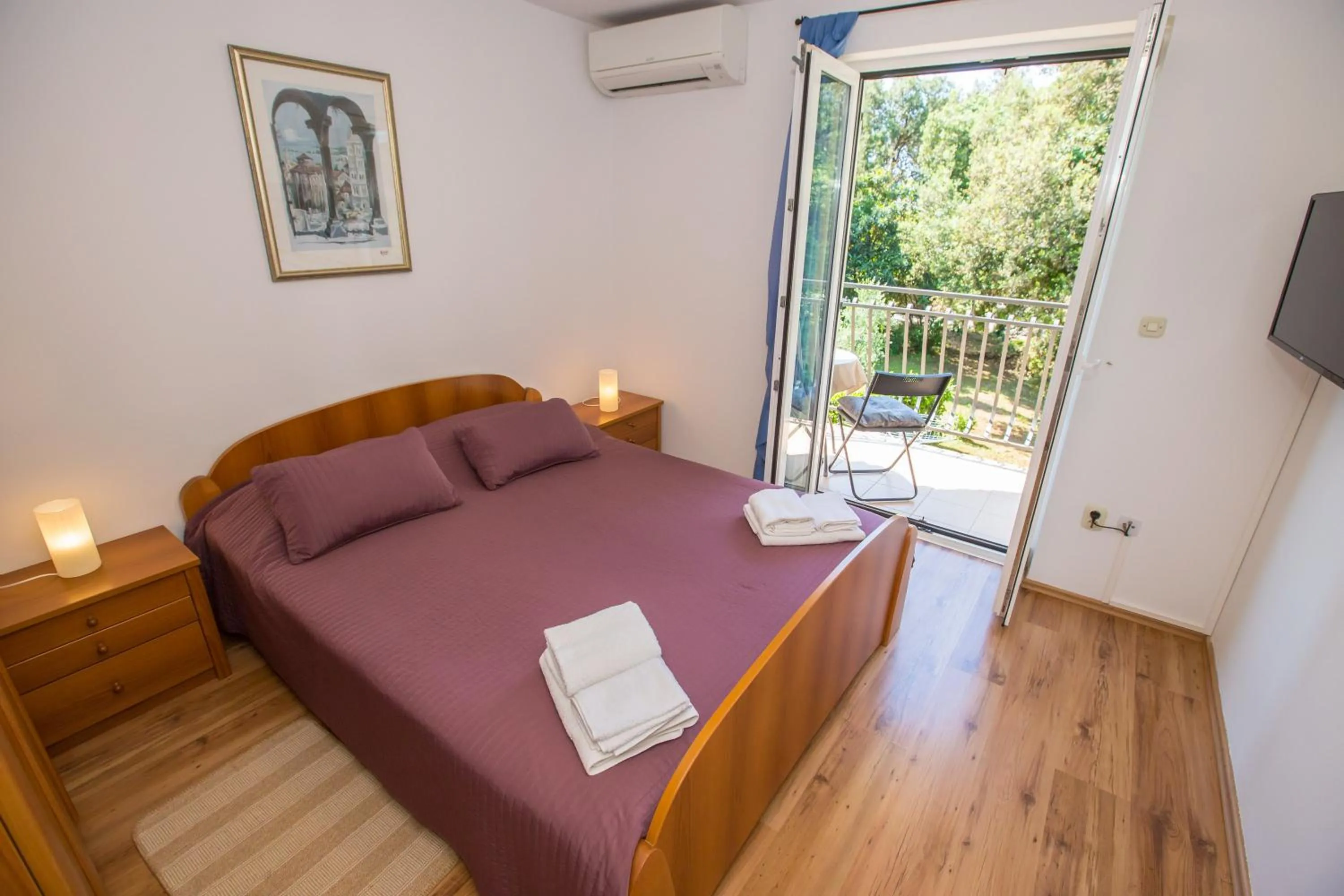 Bed in Apartments Villa Borik