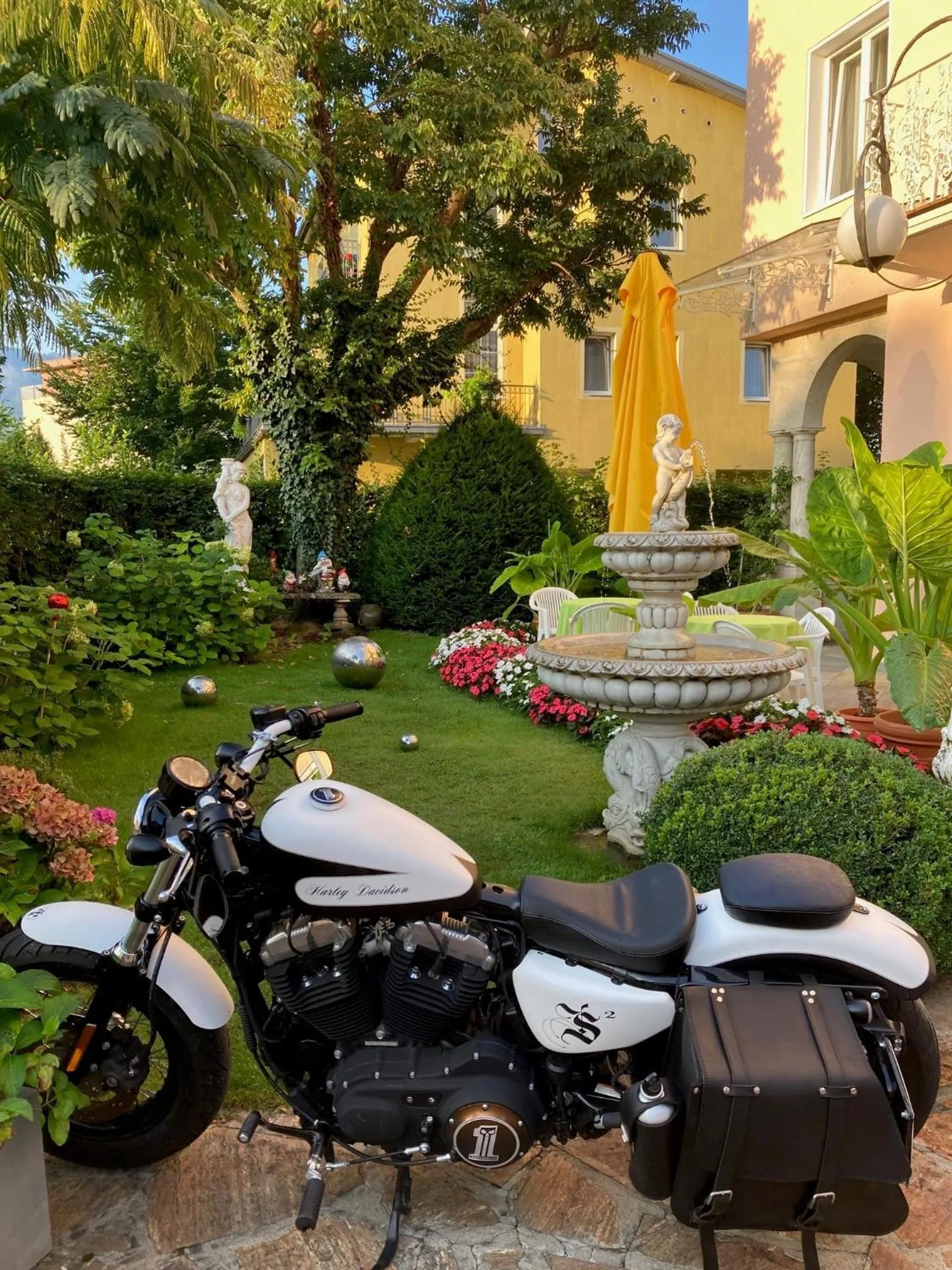 Property building in Villa Auguste