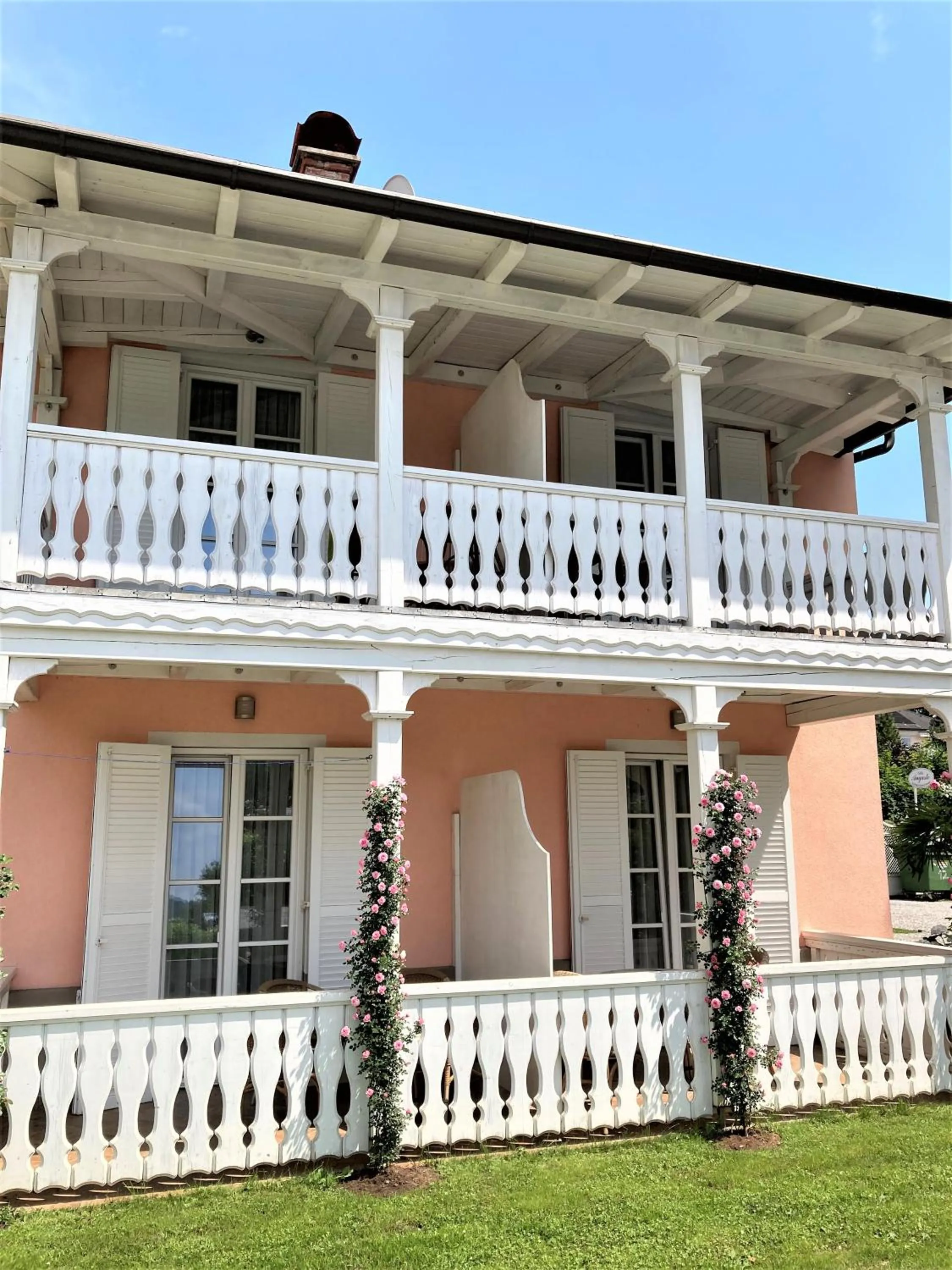 Property building in Villa Auguste