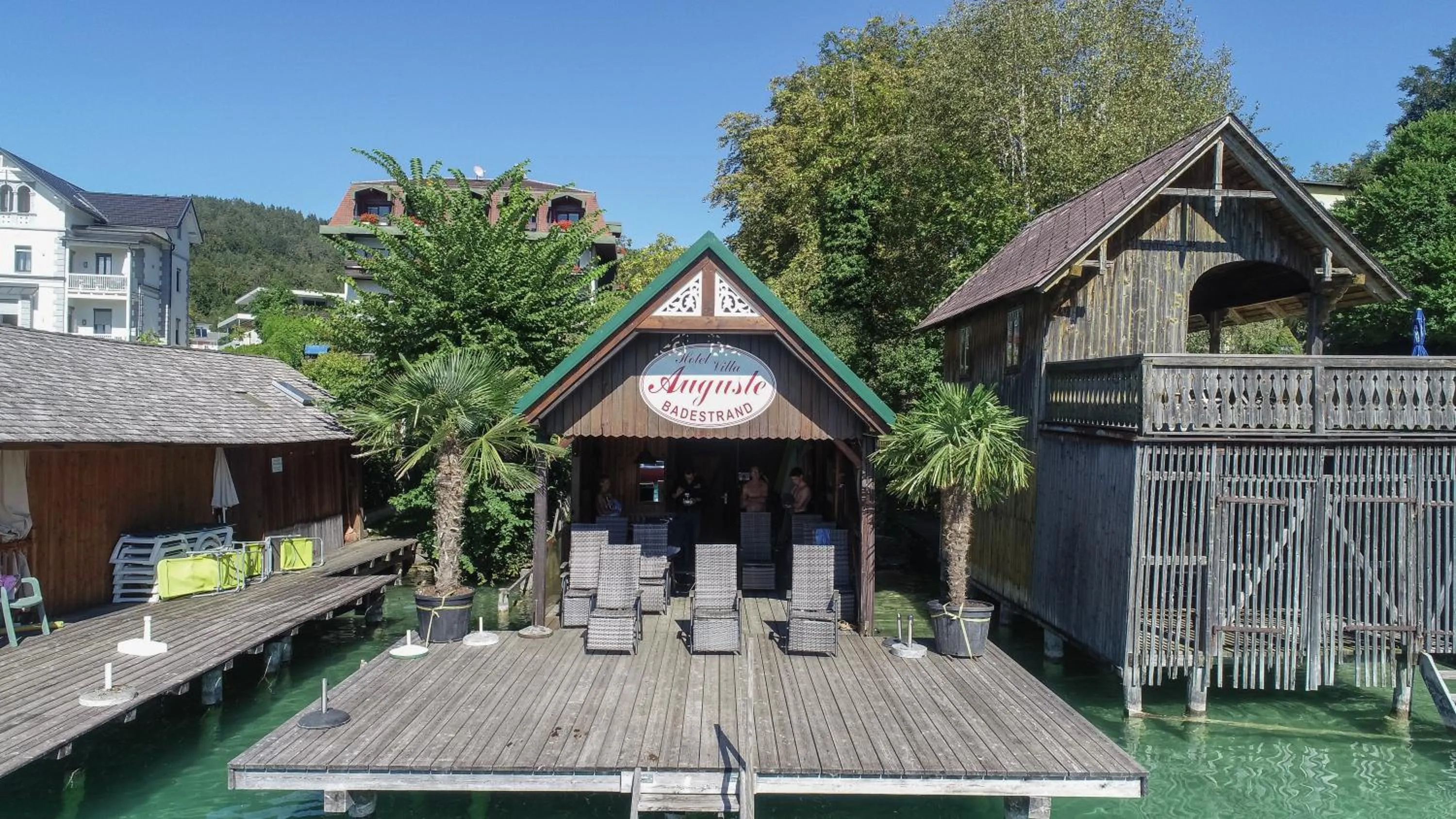 Property building in Villa Auguste