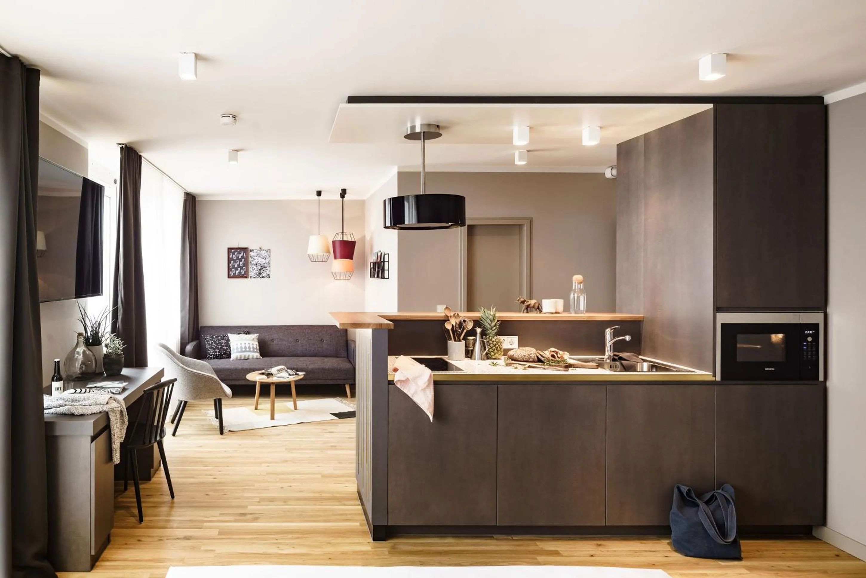 Kitchen or kitchenette in Bold Hotel München Zentrum