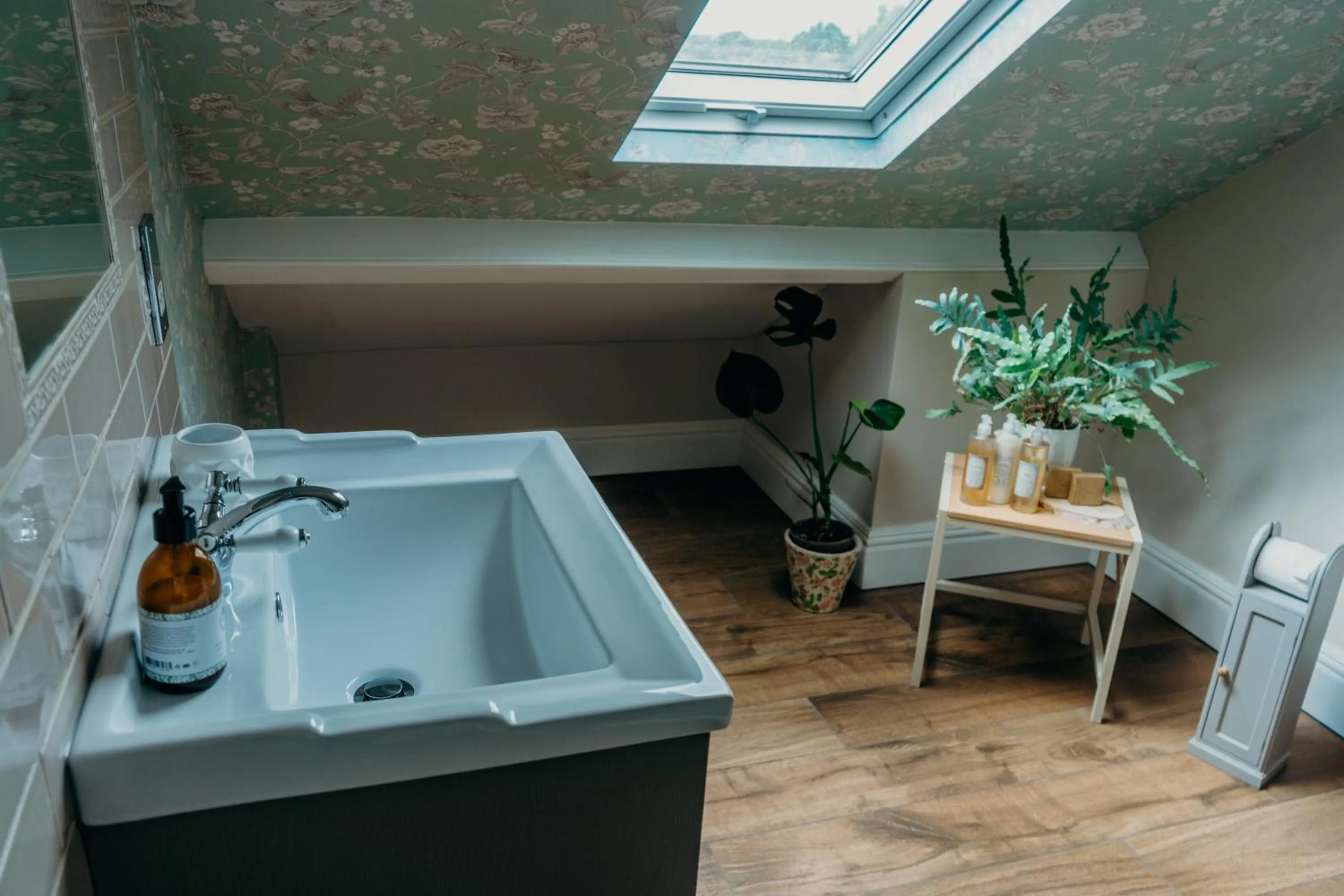 Bathroom in Lydford House