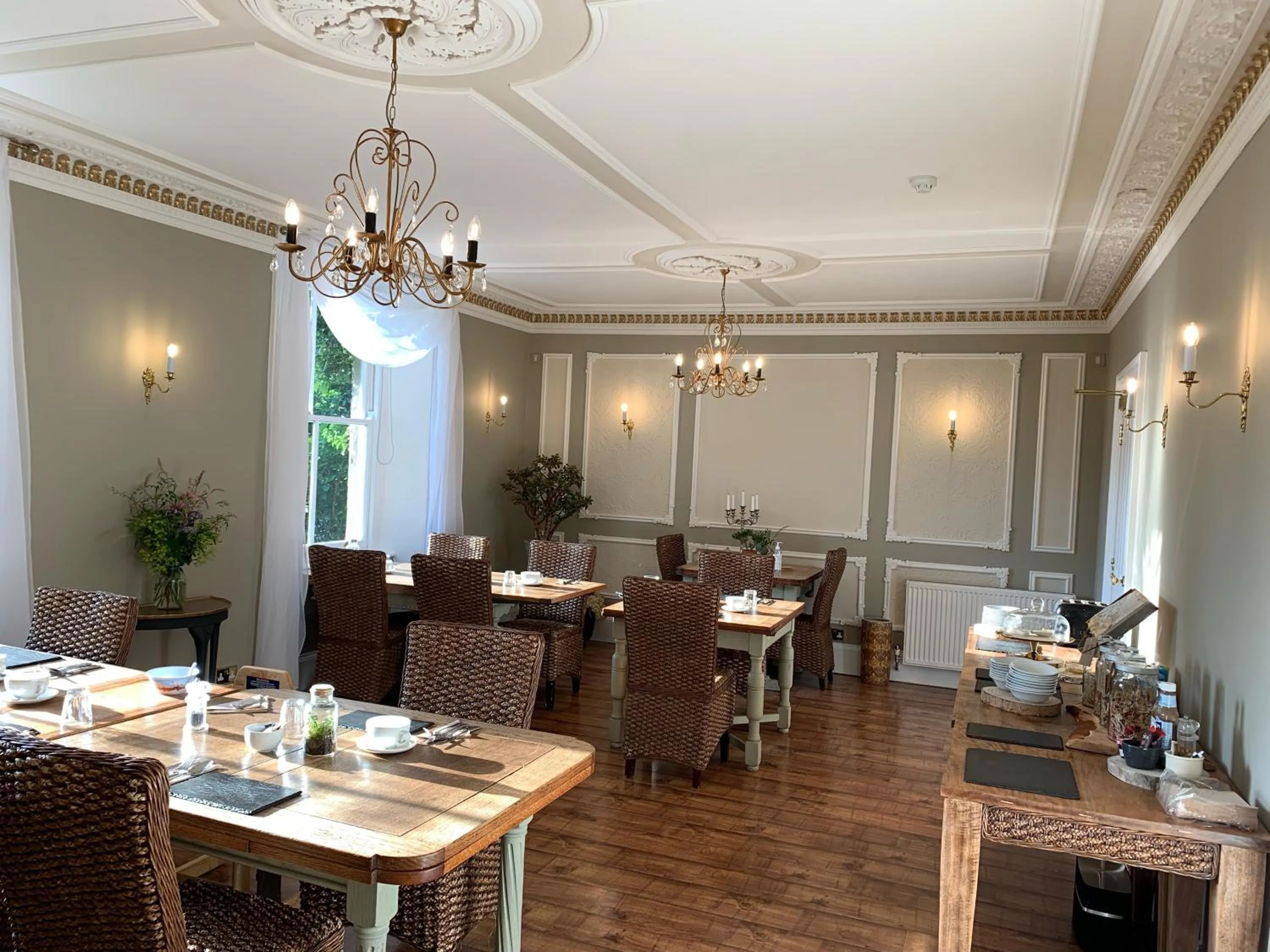 Breakfast in Lydford House