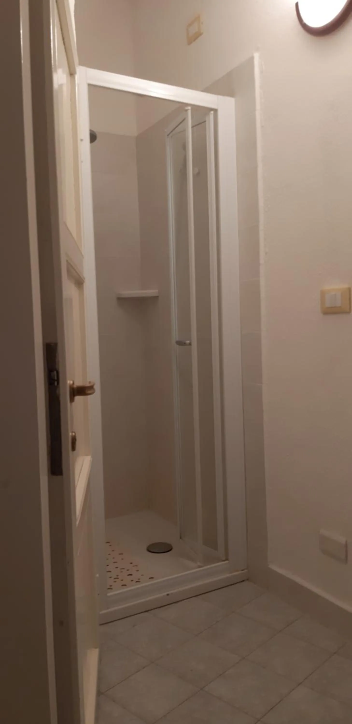 Bathroom in Albergo Cioccarelli