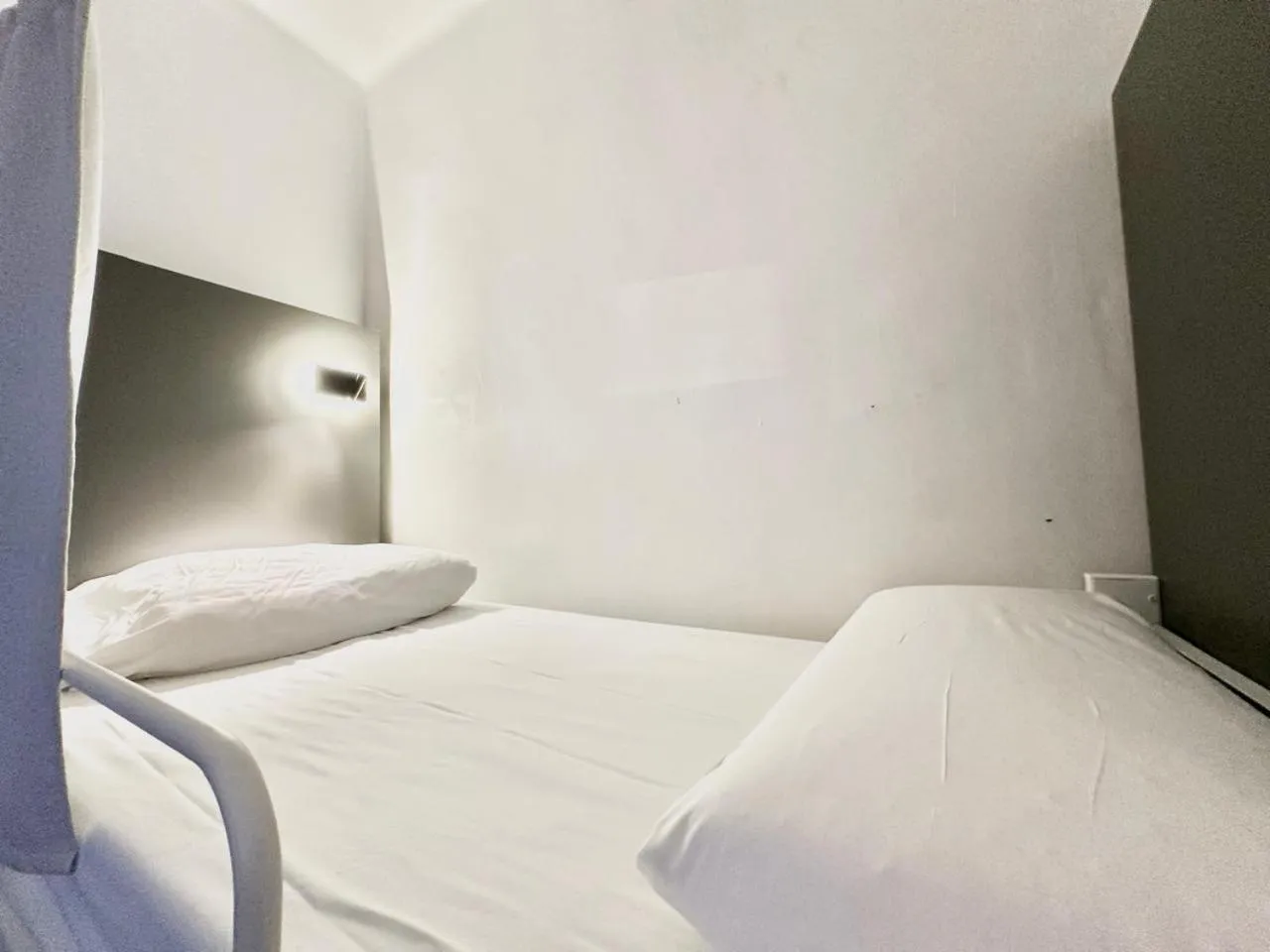 Bed in Mediterranean Hostel Barcelona