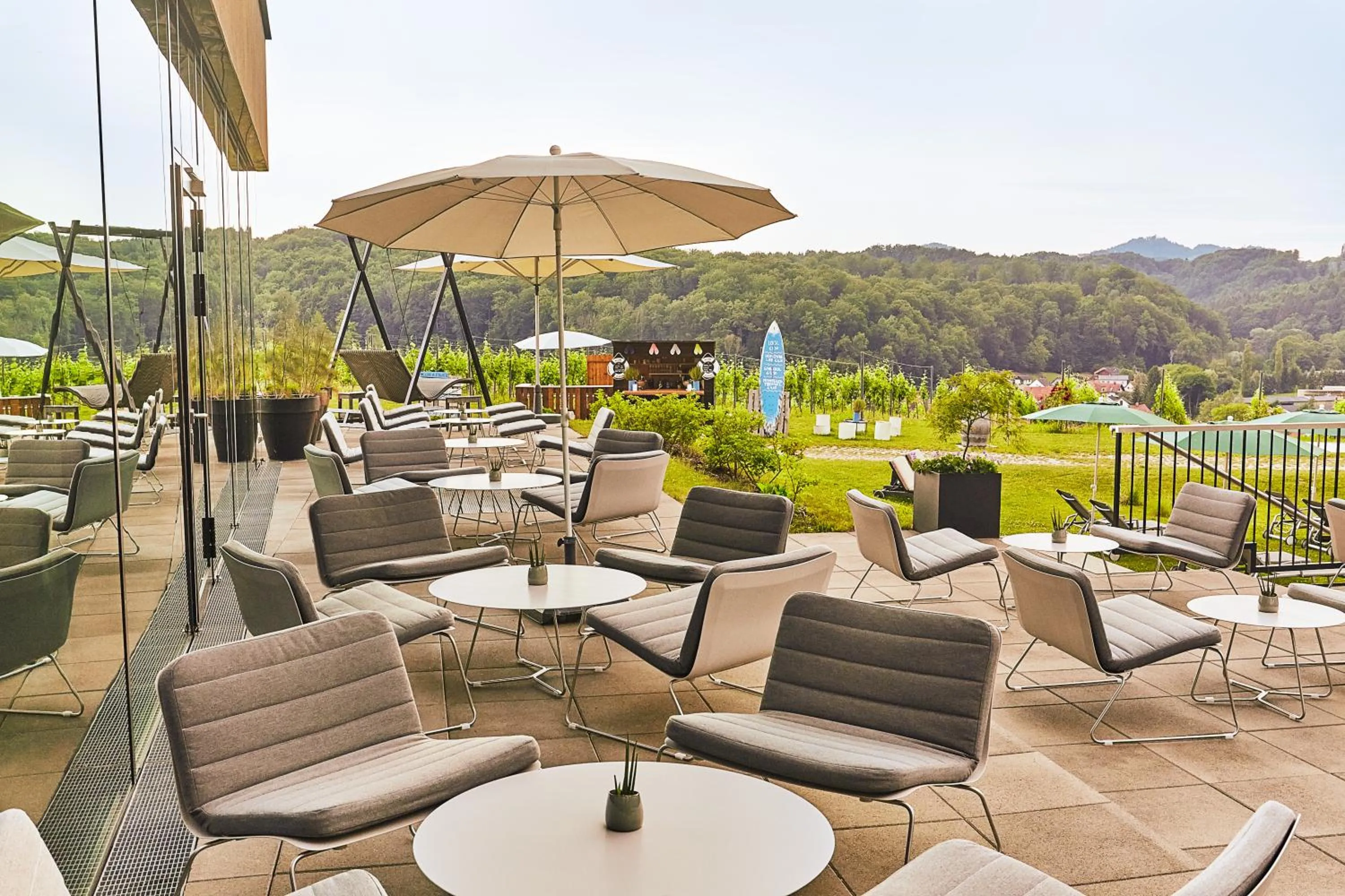 Lounge or bar in LOISIUM Wine & Spa Hotel Südsteiermark