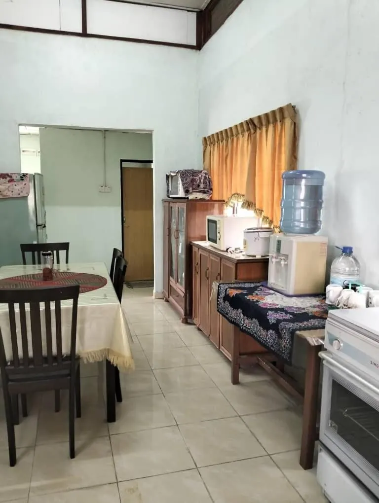 Homestay Zulaika Kota Aur