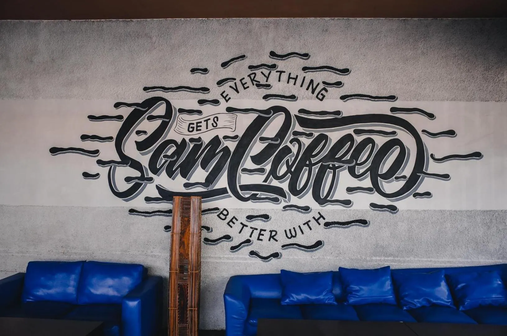 Area and facilities in RedDoorz Plus near Sultan Hasanuddin Airport