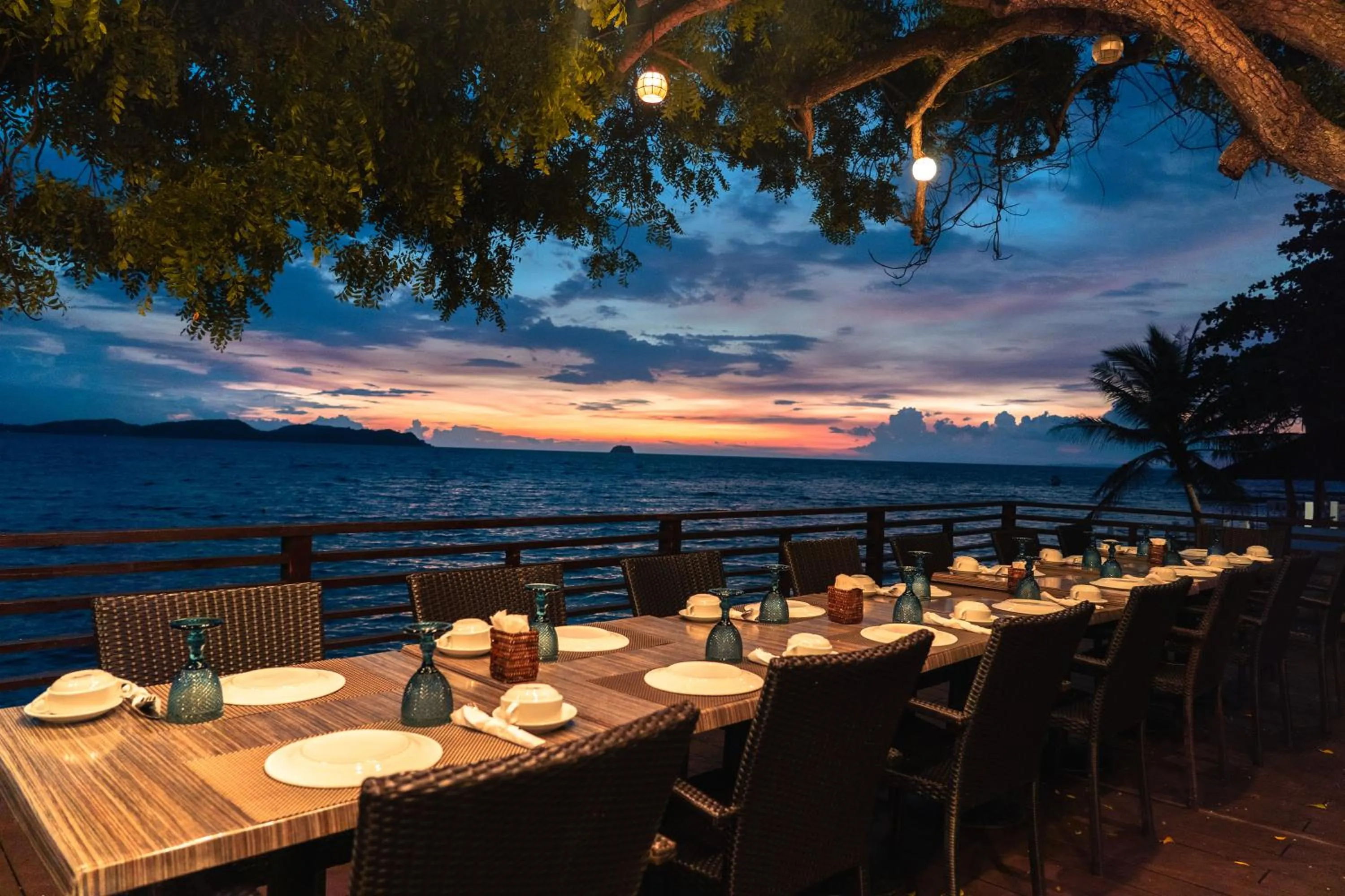 Sunset in Altamare Dive and Leisure Resort Anilao