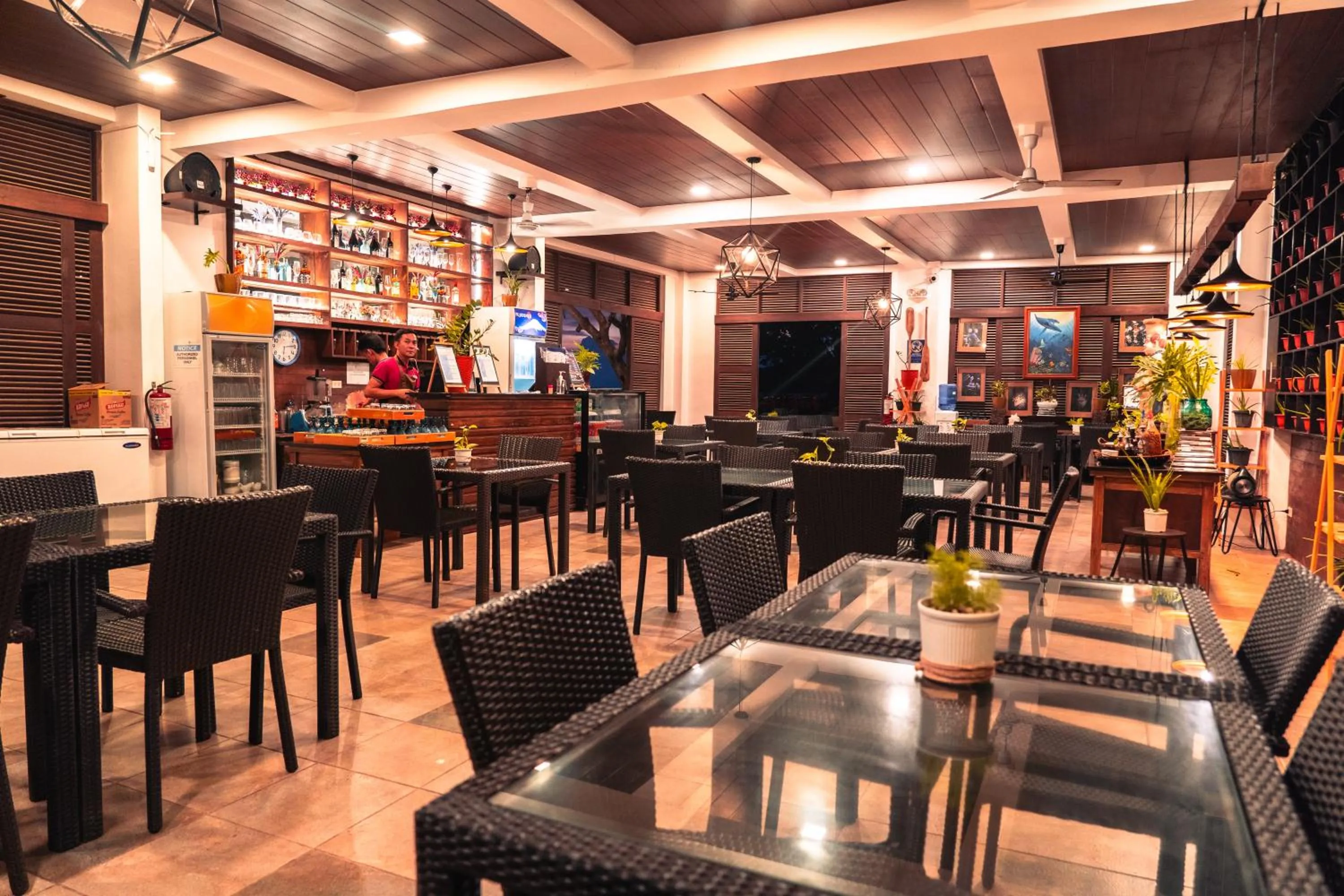 Restaurant/places to eat in Altamare Dive and Leisure Resort Anilao