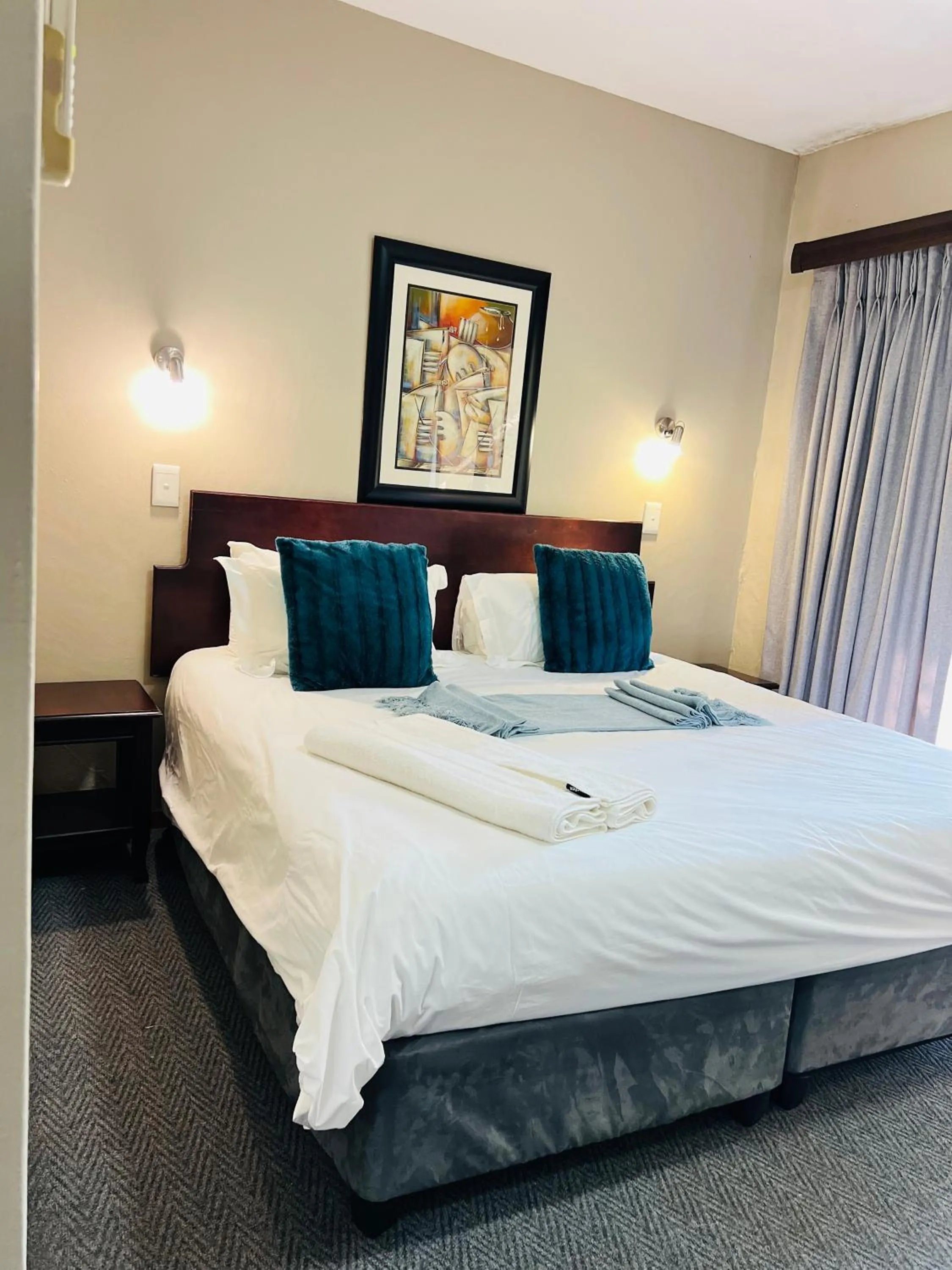 Bed in Rio Vista Lodge