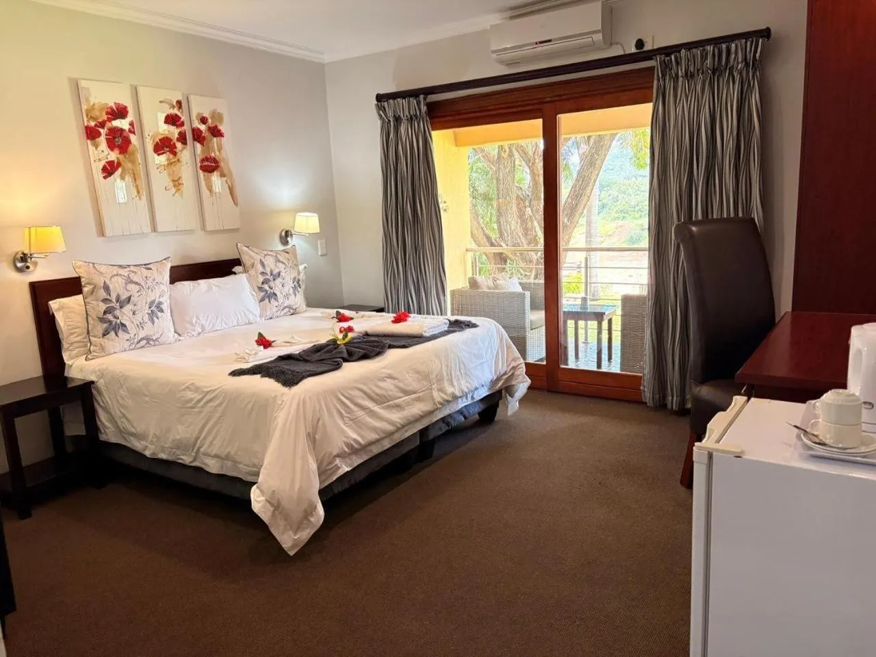 Bed in Rio Vista Lodge