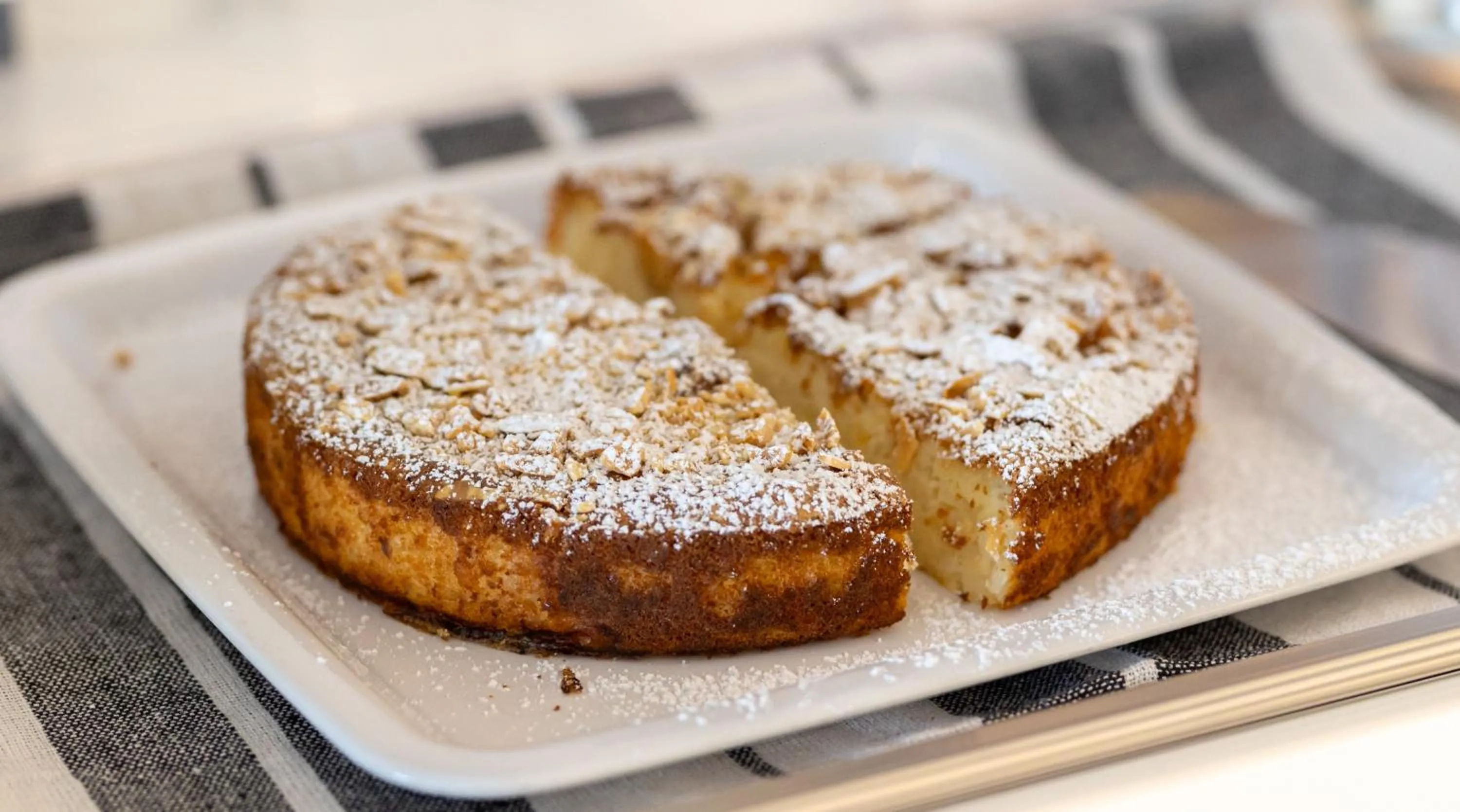 Restaurant/places to eat in Hotel Sayonara