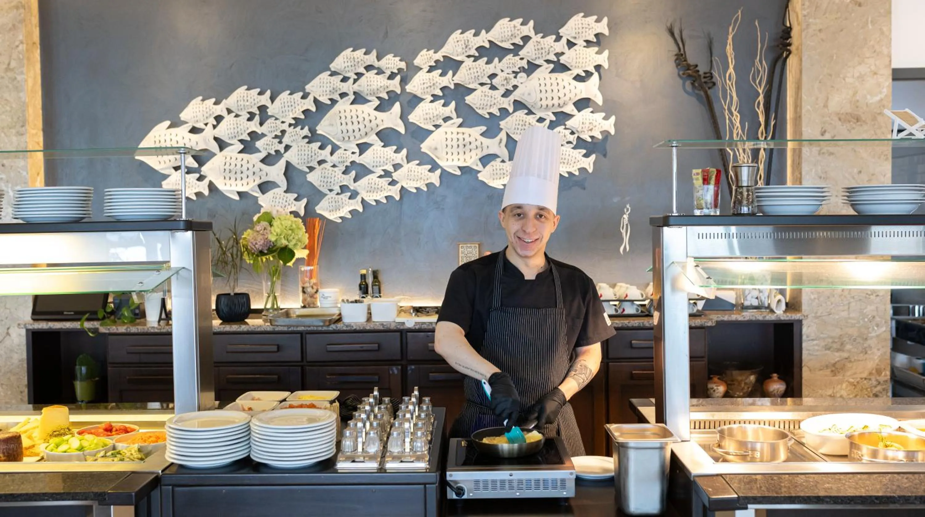 Restaurant/places to eat in Hotel Sayonara