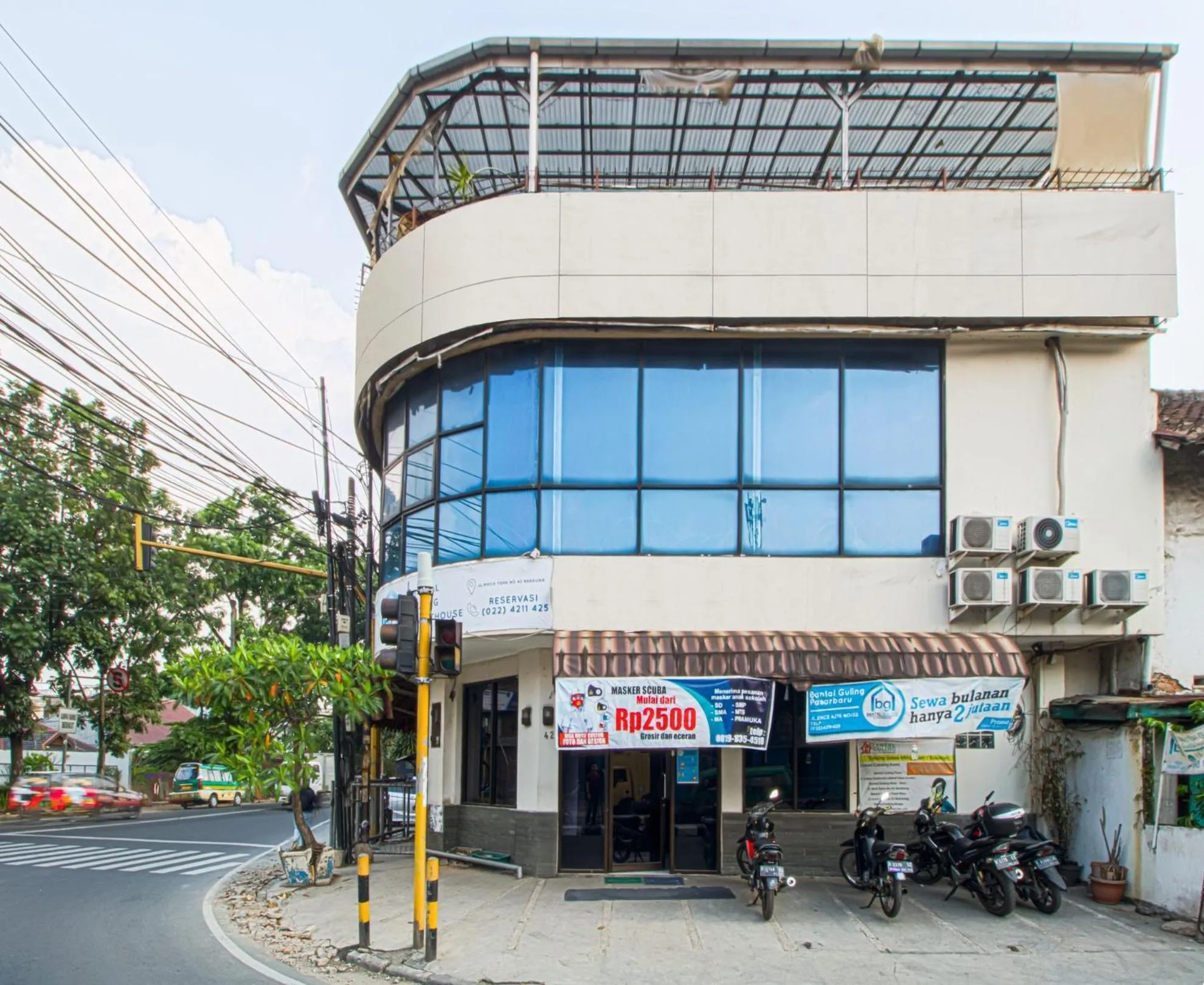 Property building in Bantal Guling Alun Alun Bandung