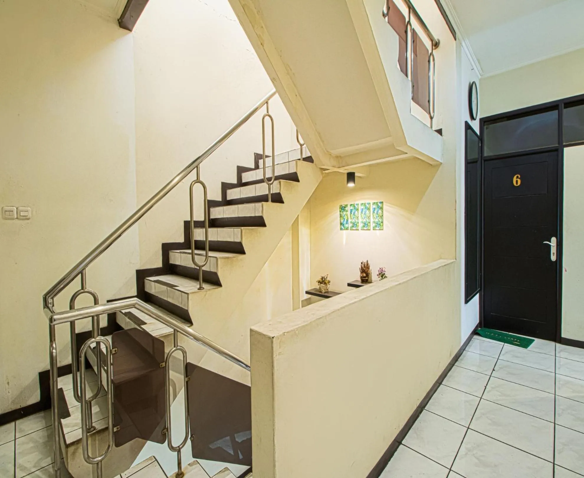 Area and facilities in Bantal Guling Alun Alun Bandung