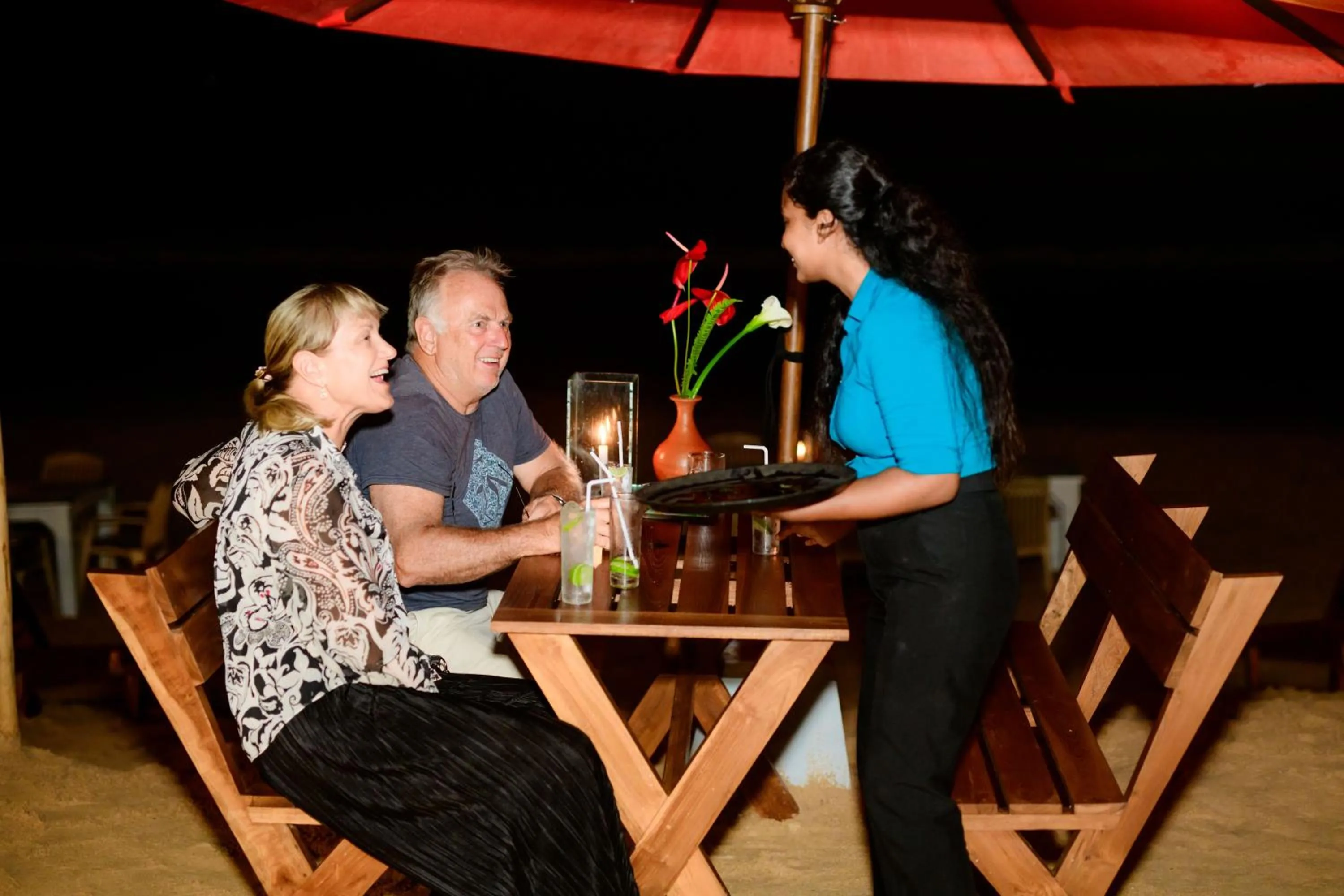 Restaurant/places to eat in Royal Beach Hotel Hikkaduwa