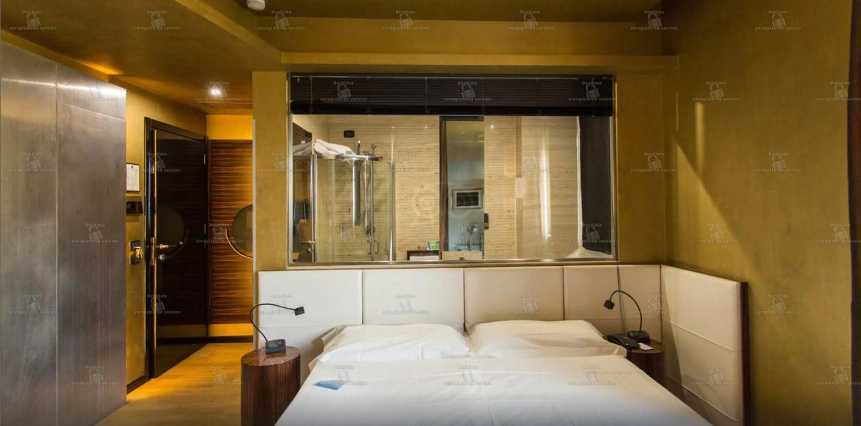 Shower in Hotel VdB NEXT