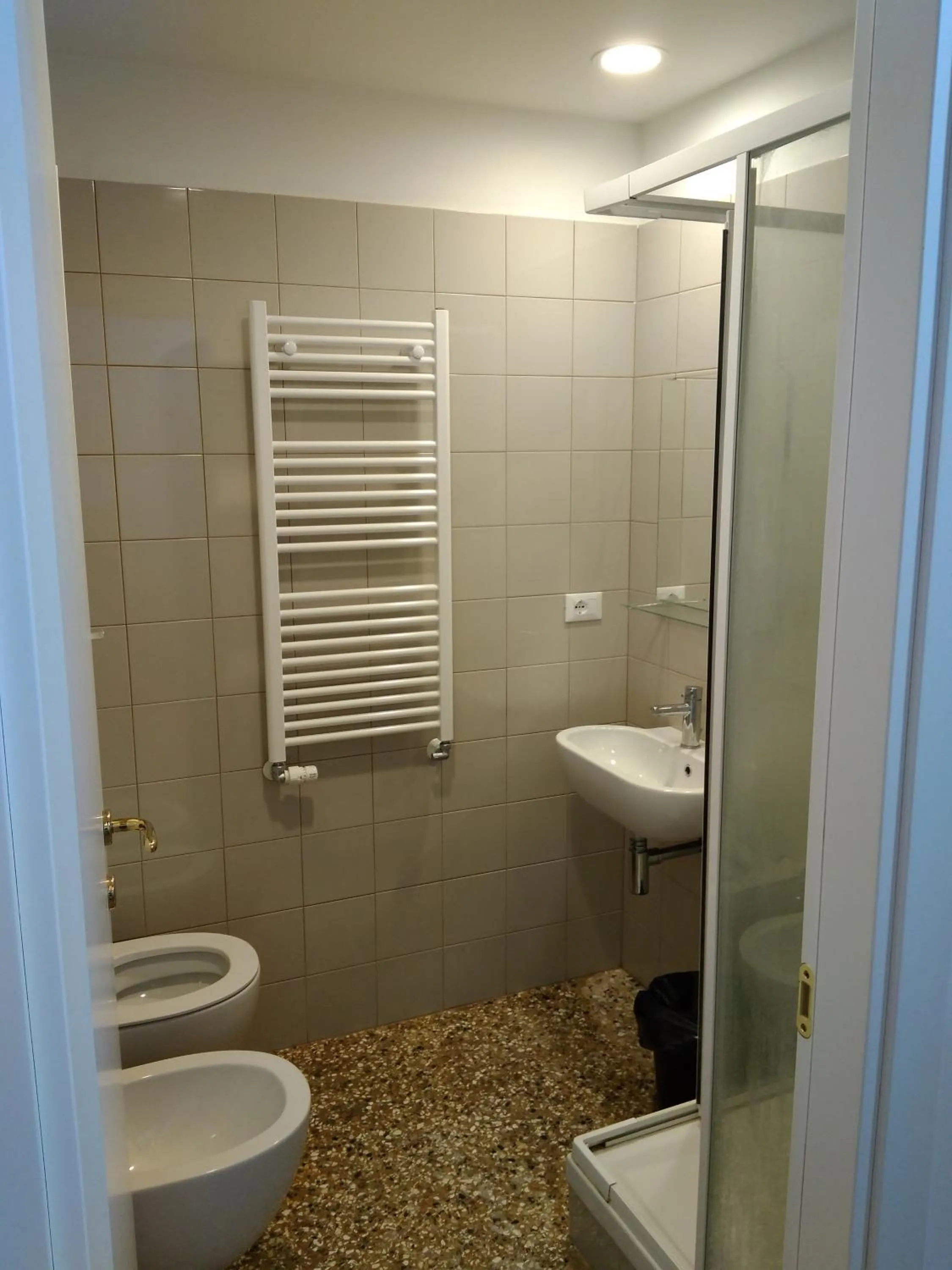 Bathroom in Ostello S. Fosca - CPU Venice Hostels