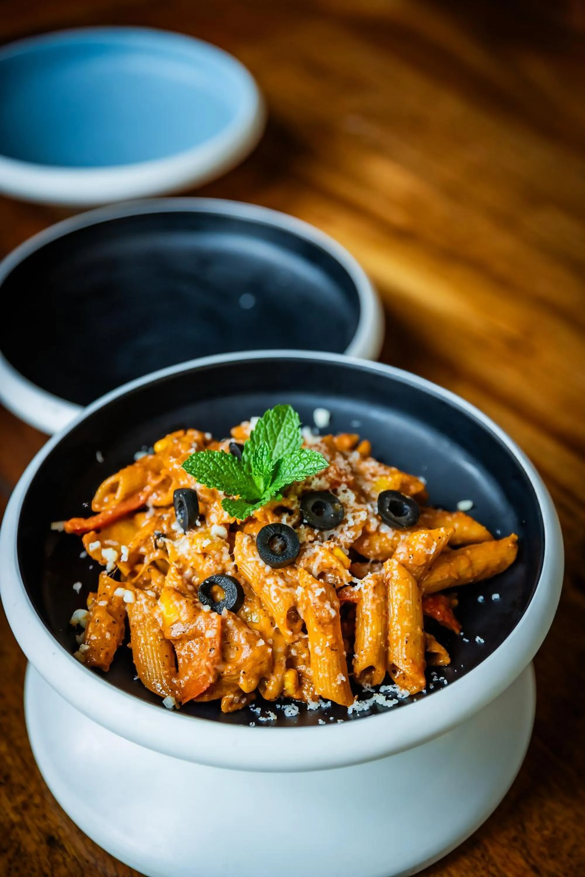 Food and drinks in Zone Connect by The Park, Lansdowne