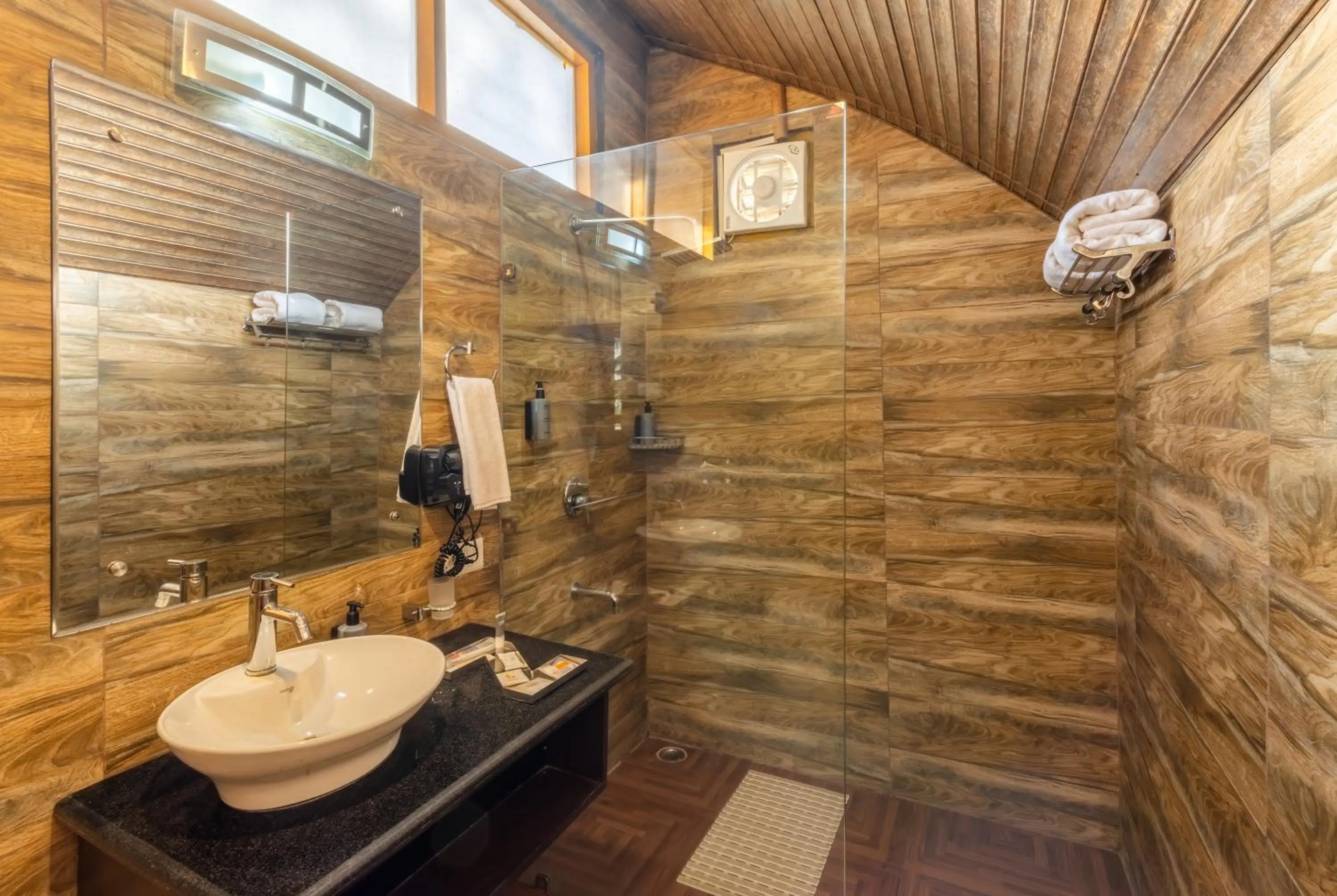 Bed in Zone Connect by The Park, Lansdowne